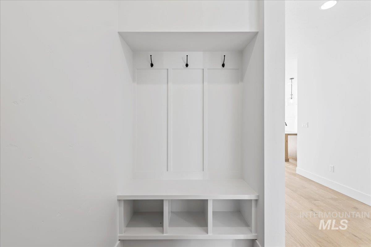 1485 E Andes Dr, Kuna, Idaho 83634, 4 Bedrooms, 2.5 Bathrooms, Residential For Sale, Price $674,900,MLS 98965860