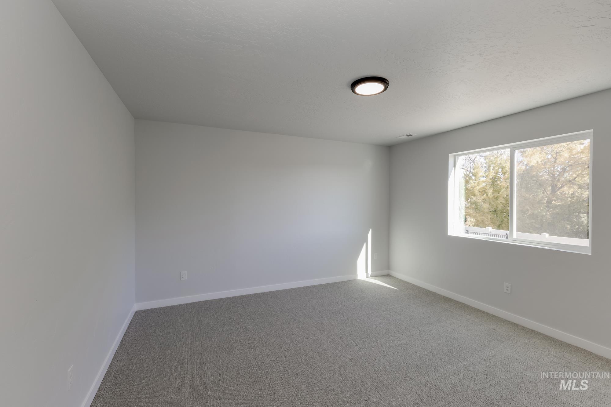 352 N Cranesbill Ave, Kuna, Idaho 83634, 3 Bedrooms, 2 Bathrooms, Residential For Sale, Price $390,990,MLS 98965861