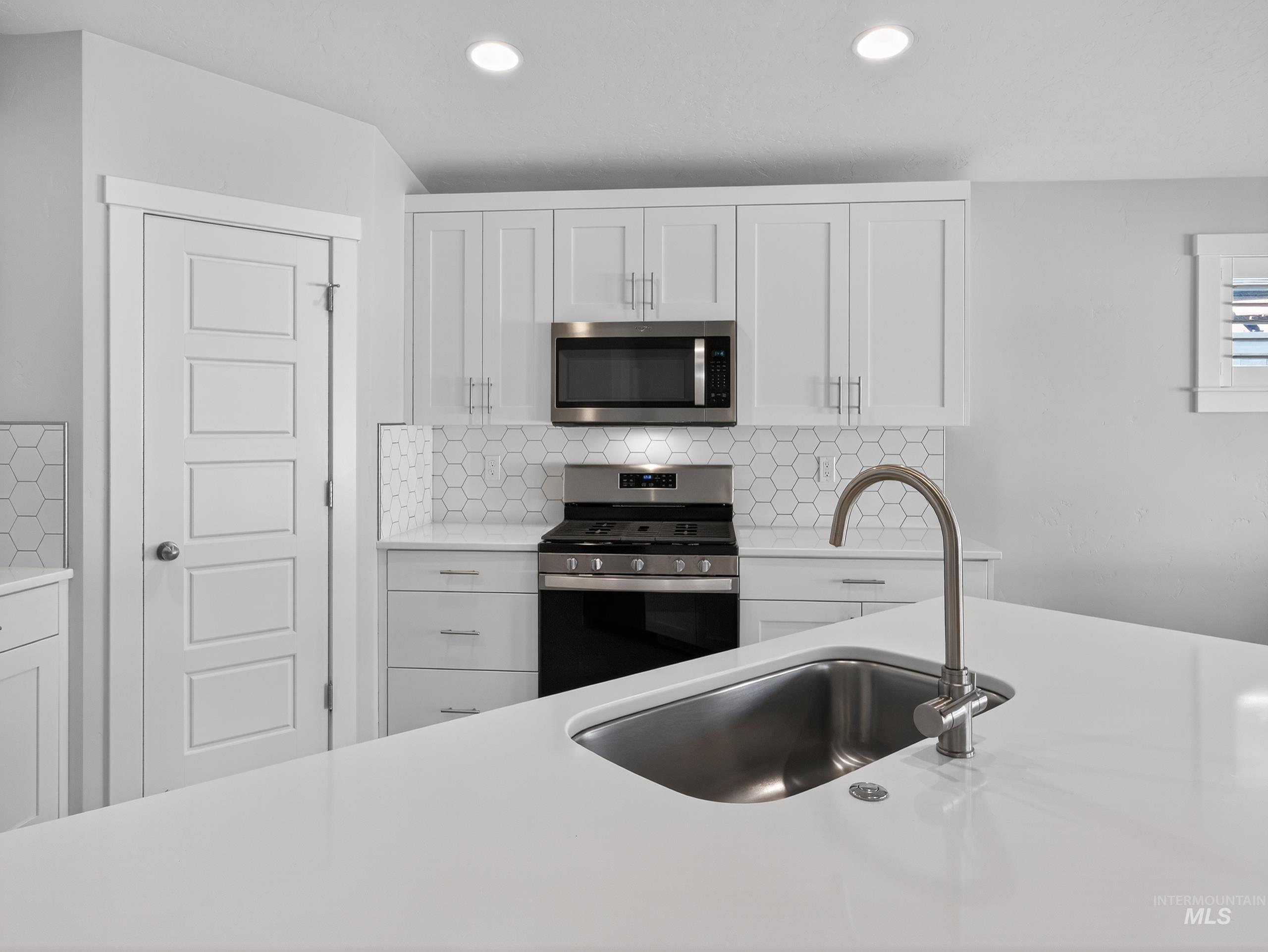 1471 Panama Ave, Emmett, Idaho 83617, 3 Bedrooms, 2 Bathrooms, Residential For Sale, Price $429,000,MLS 98965876