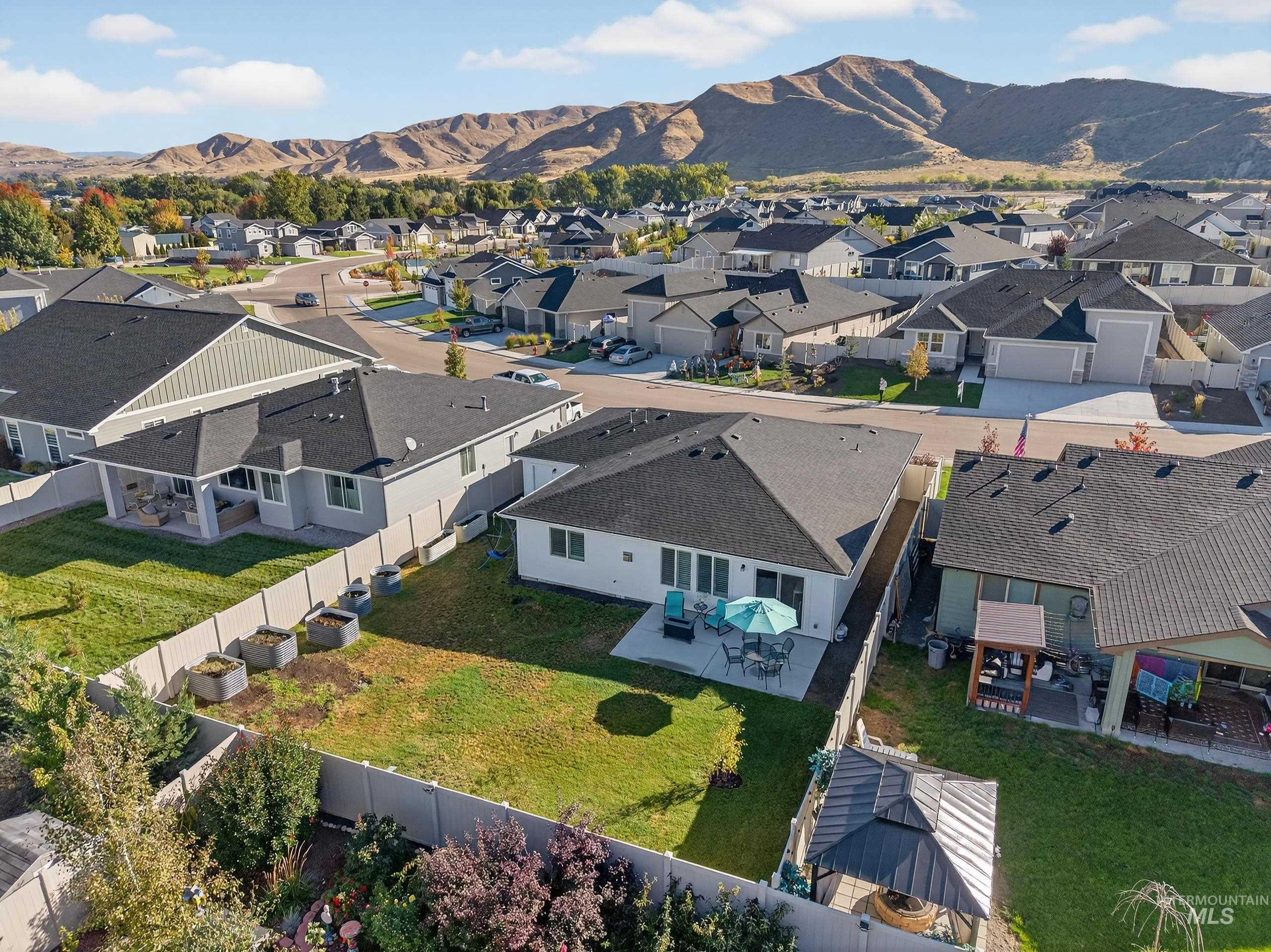 1471 Panama Ave, Emmett, Idaho 83617, 3 Bedrooms, 2 Bathrooms, Residential For Sale, Price $429,000,MLS 98965876