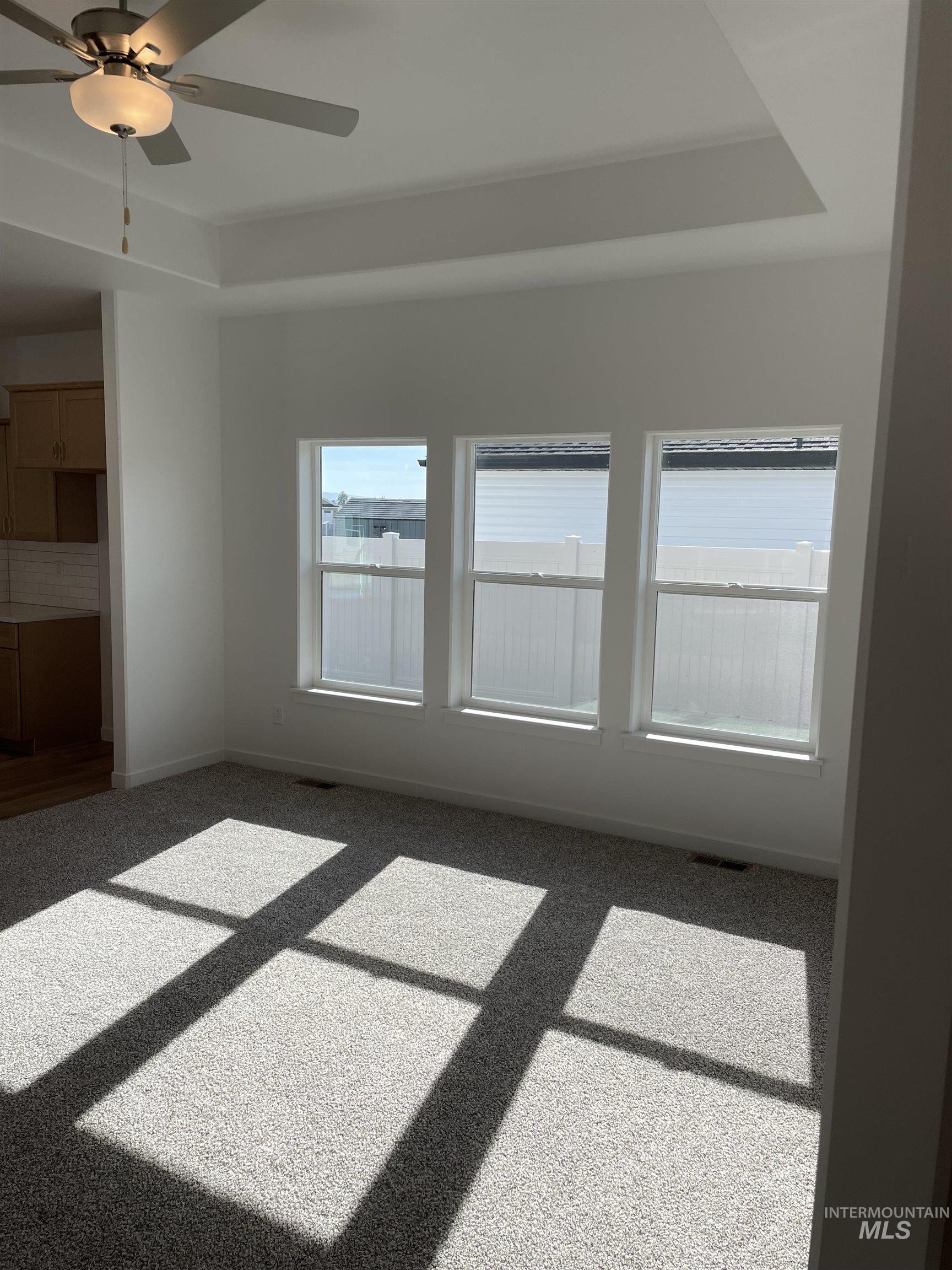 2015 Lowline Ave, Twin Falls, Idaho 83301, 3 Bedrooms, 2 Bathrooms, Residential For Sale, Price $379,900,MLS 98965879