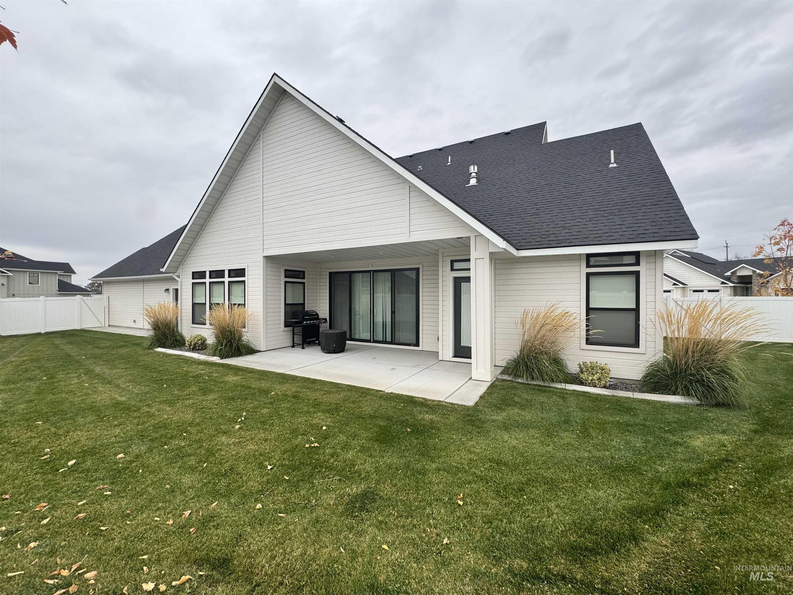 2960 Evening Sun Drive, Twin Falls, Idaho 83301, 5 Bedrooms, 3 Bathrooms, Residential For Sale, Price $769,900, 98965890