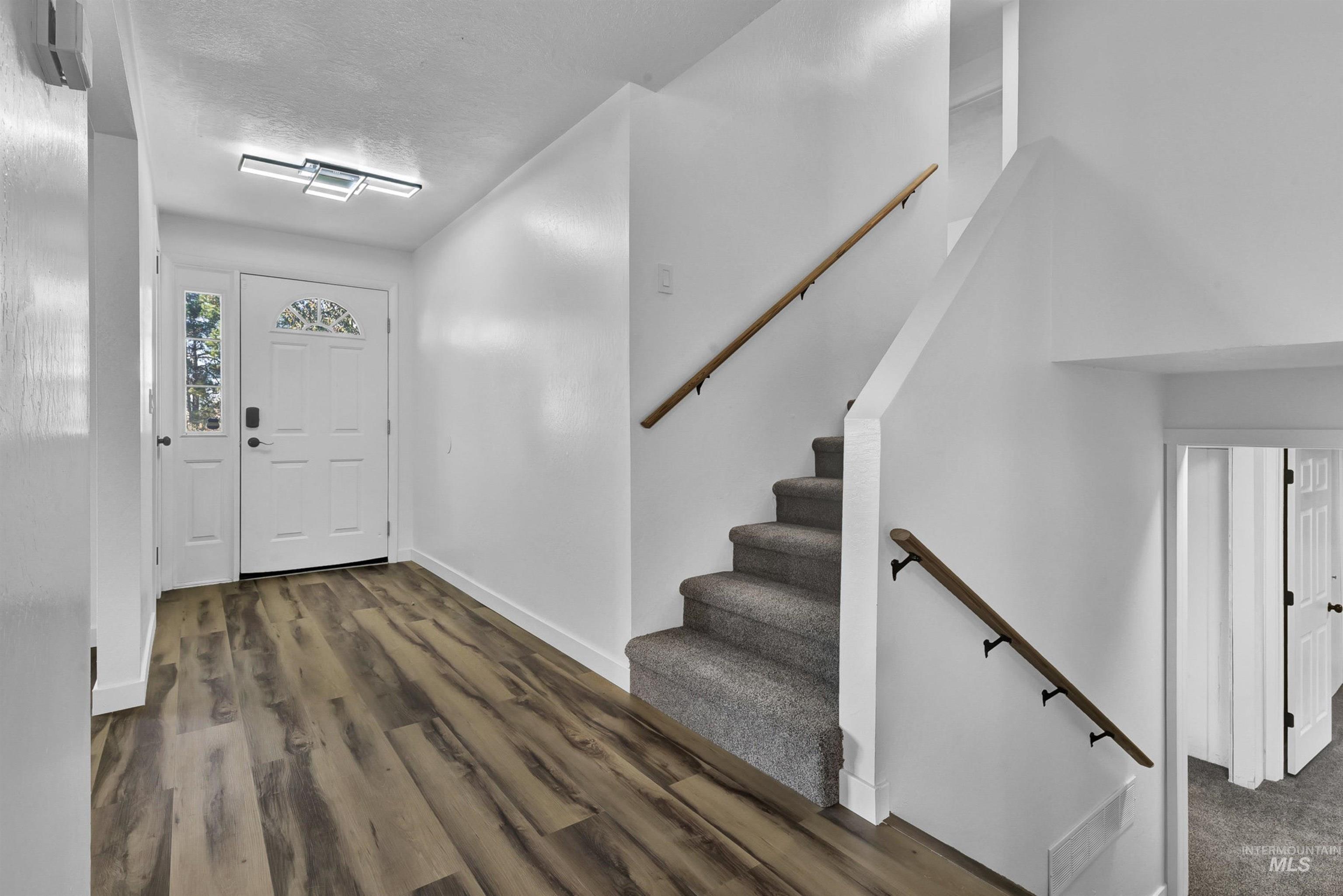 7446 S Glenridge View Drive, Boise, Idaho 83709-6834, 4 Bedrooms, 2 Bathrooms, Residential For Sale, Price $725,000,MLS 98965893