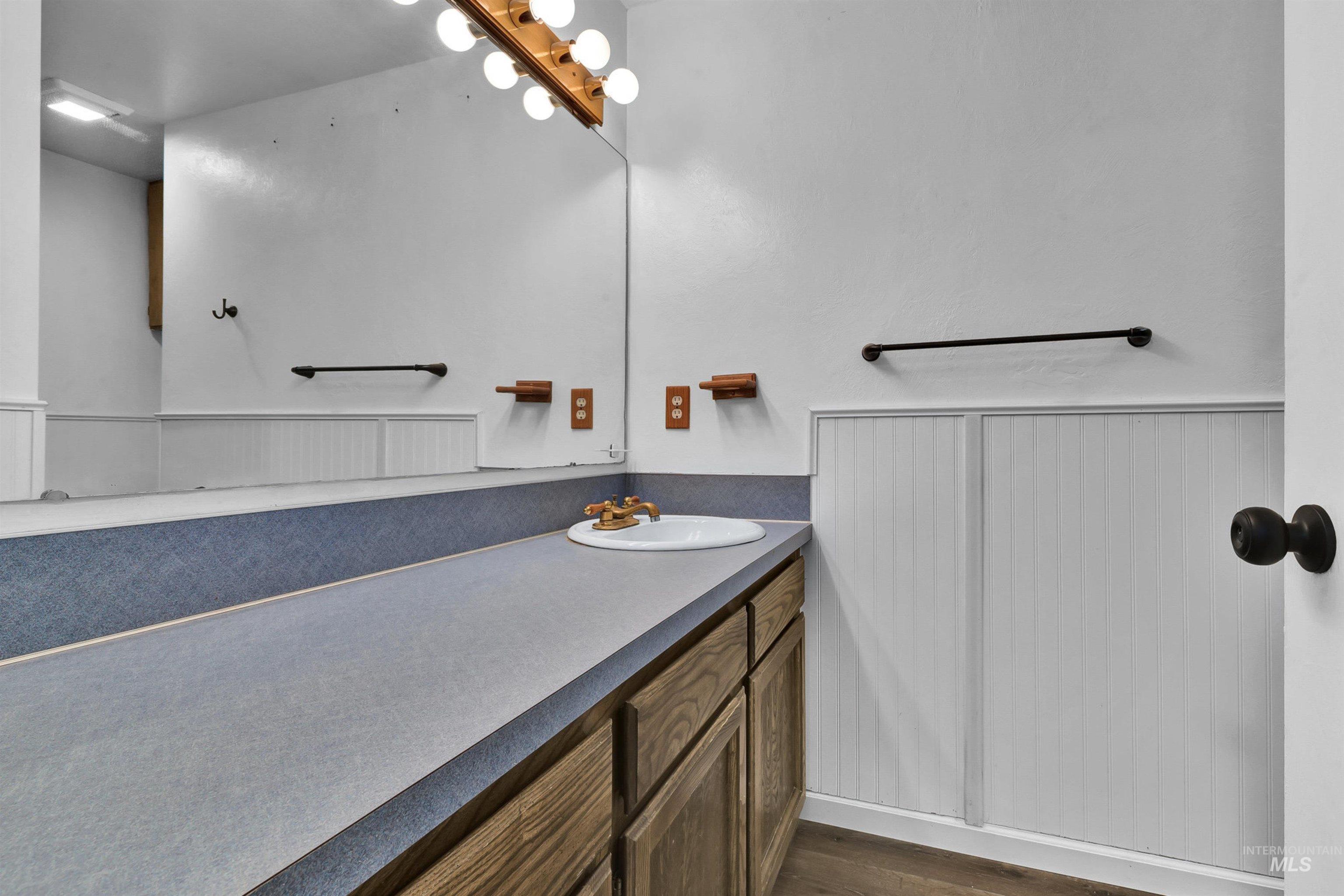 7446 S Glenridge View Drive, Boise, Idaho 83709-6834, 4 Bedrooms, 2 Bathrooms, Residential For Sale, Price $725,000,MLS 98965893