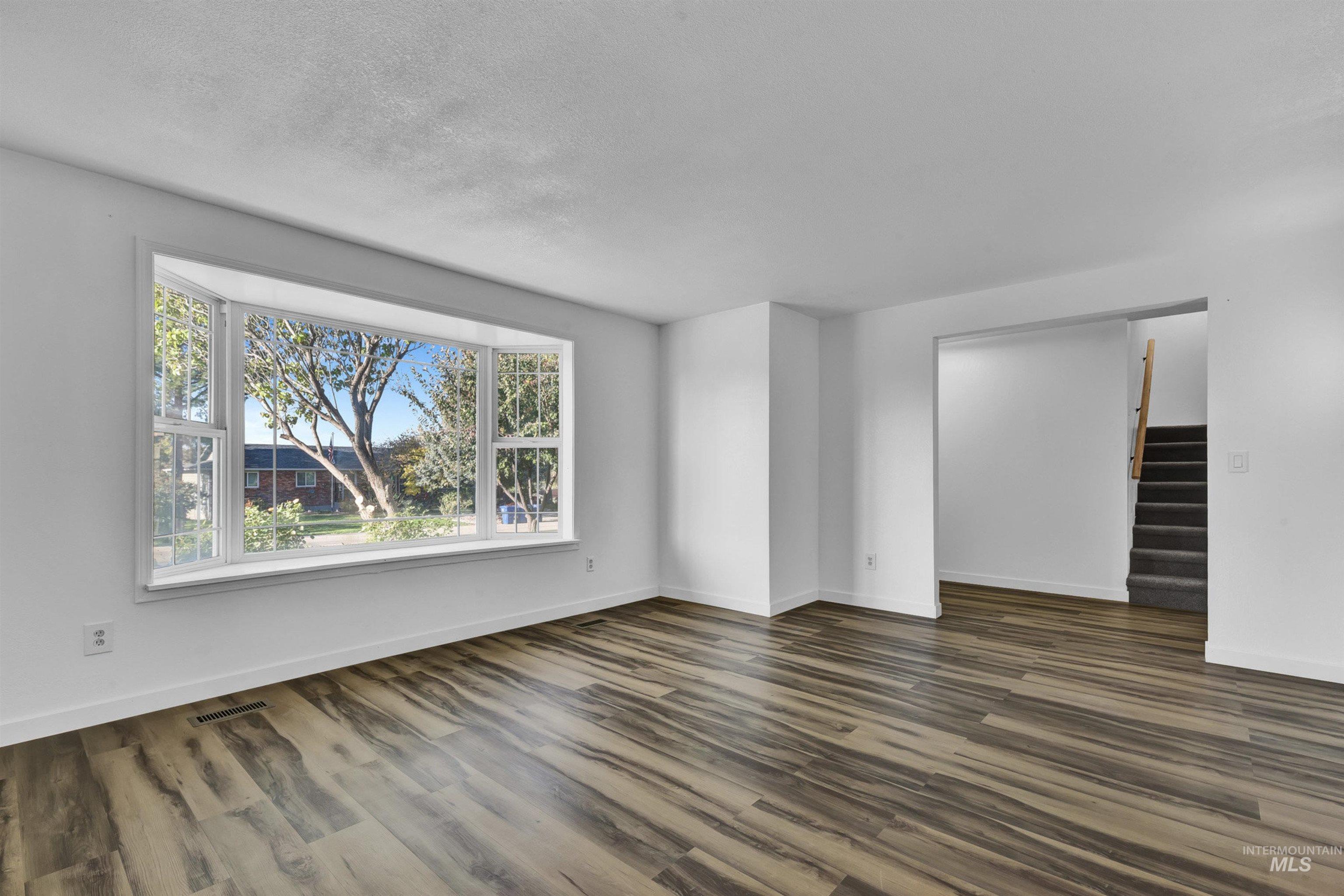 7446 S Glenridge View Drive, Boise, Idaho 83709-6834, 4 Bedrooms, 2 Bathrooms, Residential For Sale, Price $725,000,MLS 98965893