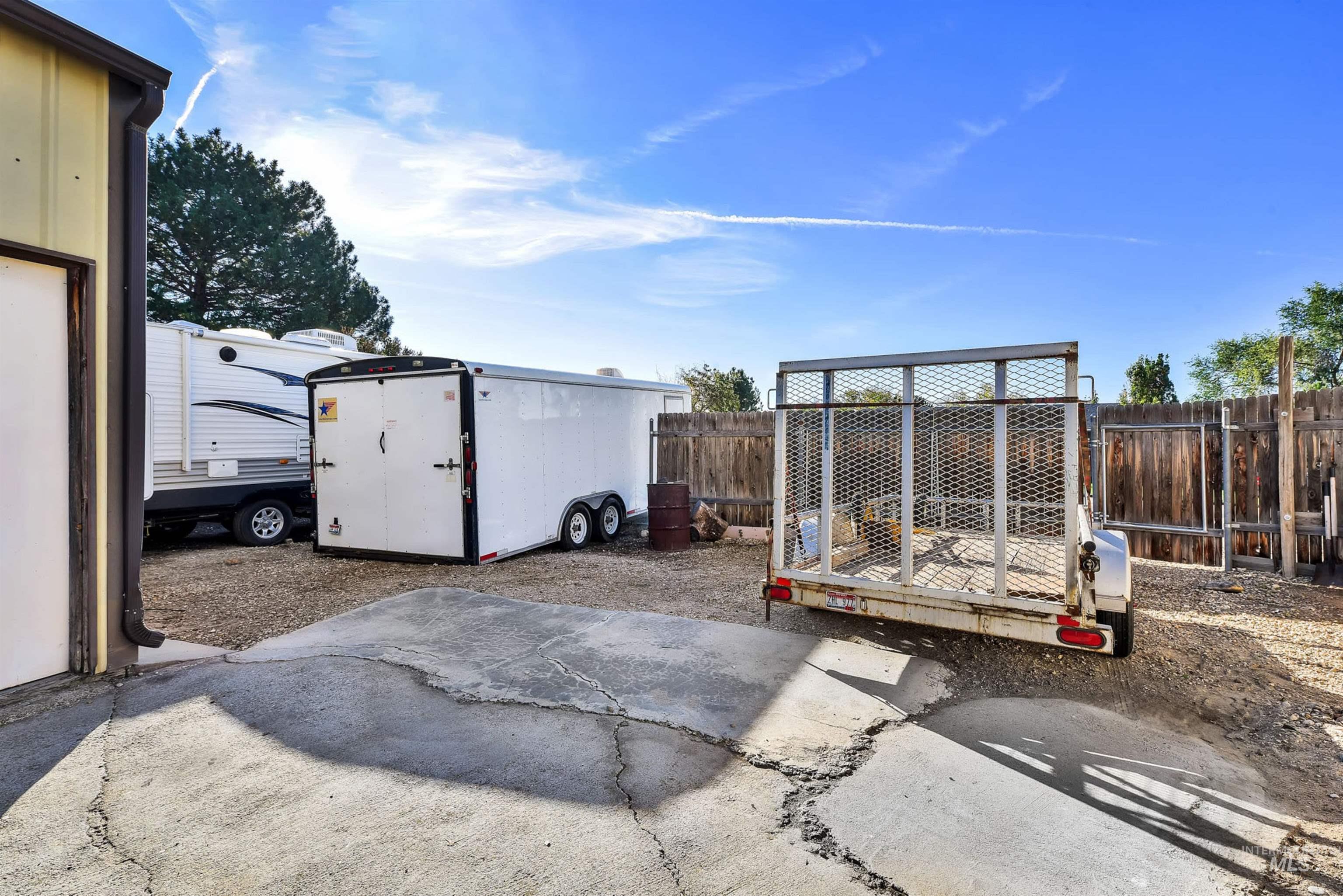 7446 S Glenridge View Drive, Boise, Idaho 83709-6834, 4 Bedrooms, 2 Bathrooms, Residential For Sale, Price $725,000,MLS 98965893