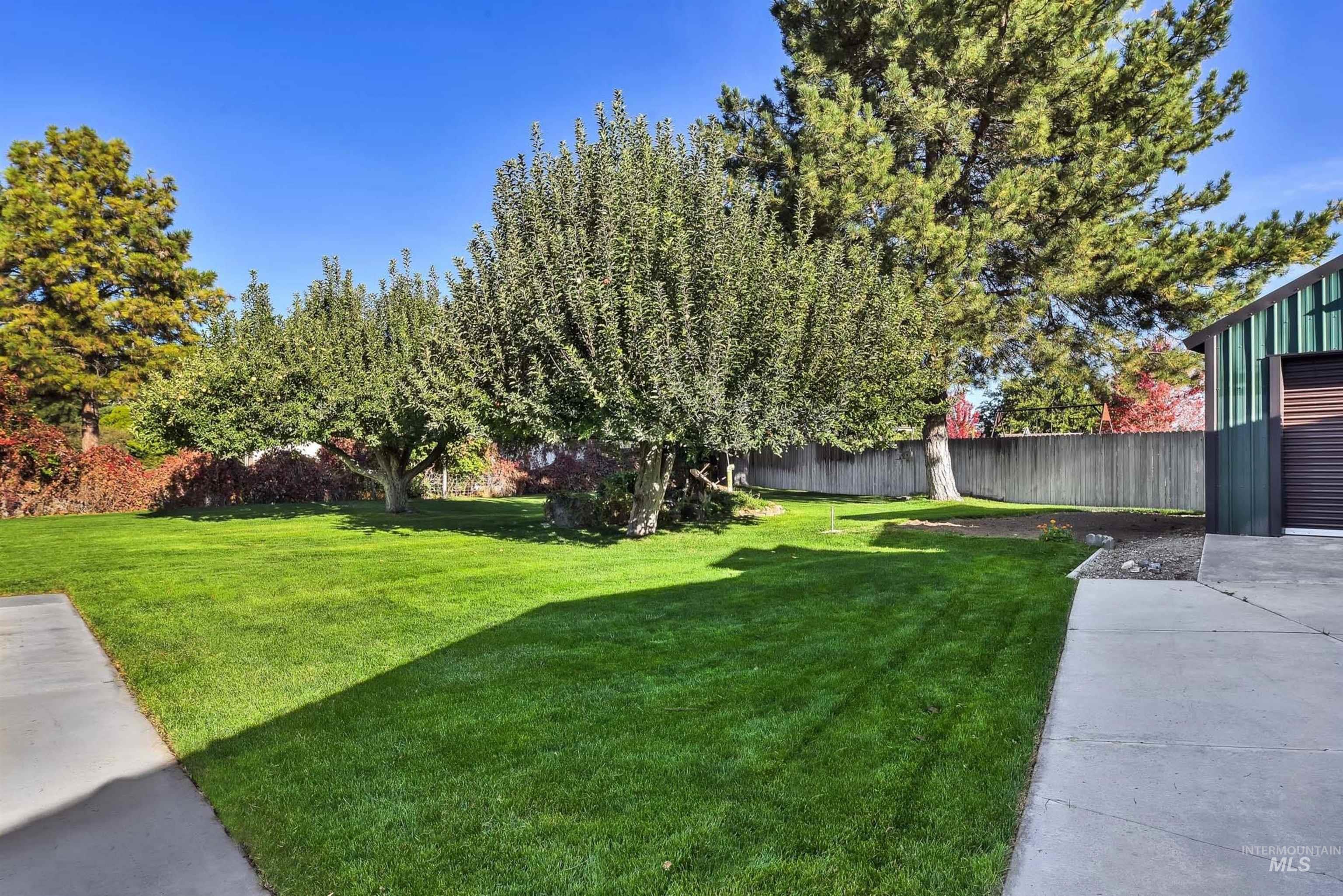 7446 S Glenridge View Drive, Boise, Idaho 83709-6834, 4 Bedrooms, 2 Bathrooms, Residential For Sale, Price $725,000,MLS 98965893