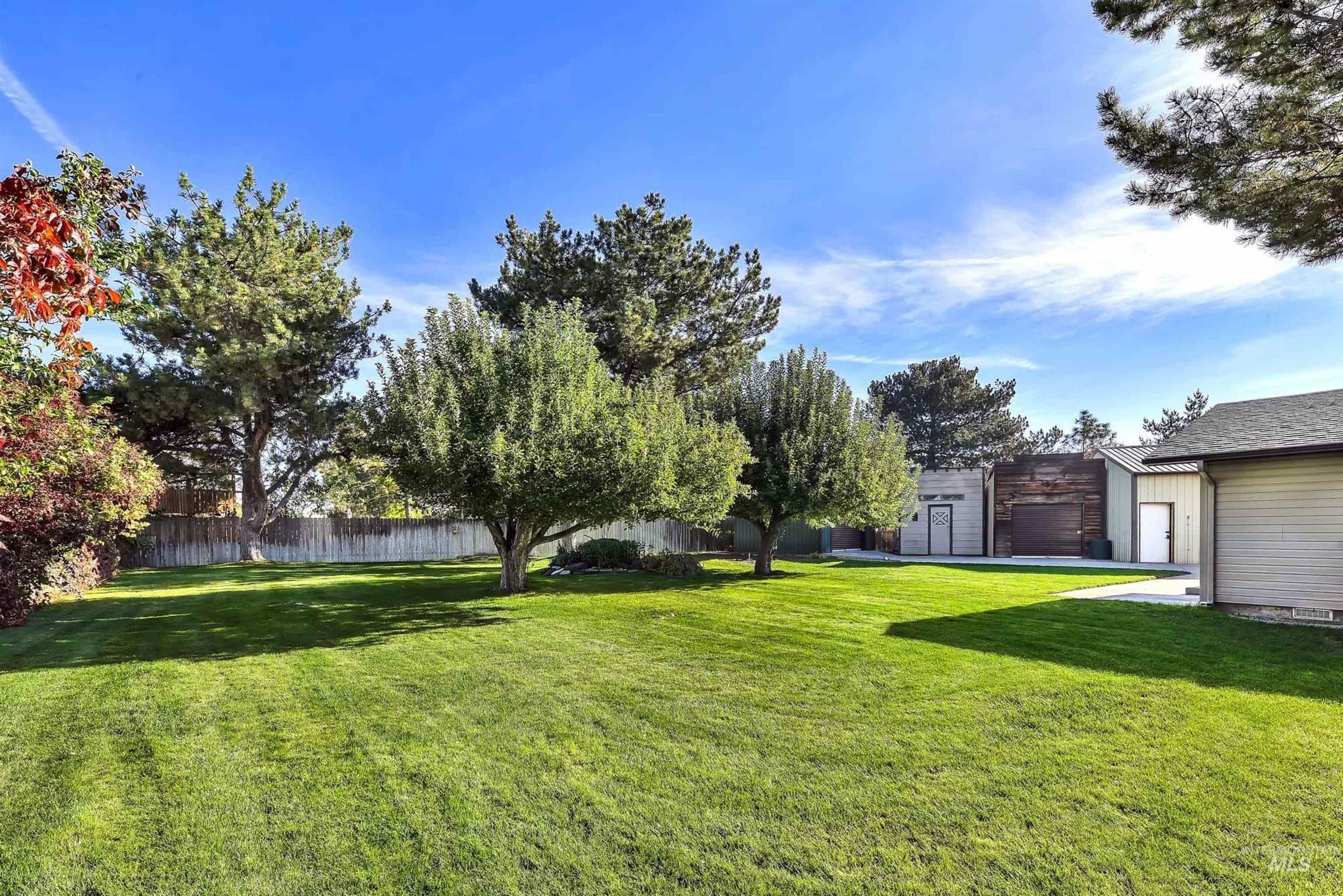 7446 S Glenridge View Drive, Boise, Idaho 83709-6834, 4 Bedrooms, 2 Bathrooms, Residential For Sale, Price $725,000,MLS 98965893