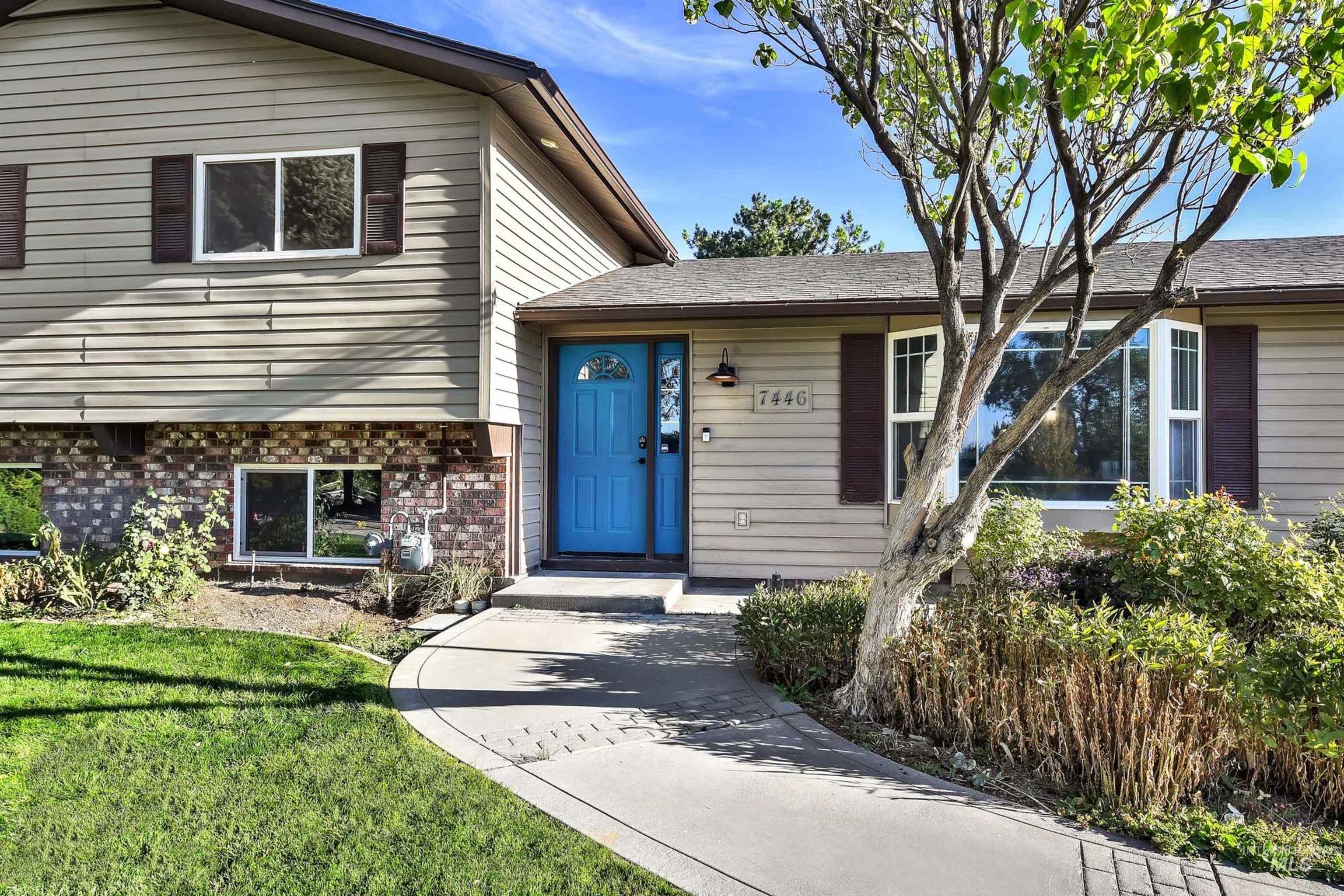 7446 S Glenridge View Drive, Boise, Idaho 83709-6834, 4 Bedrooms, 2 Bathrooms, Residential For Sale, Price $725,000,MLS 98965893