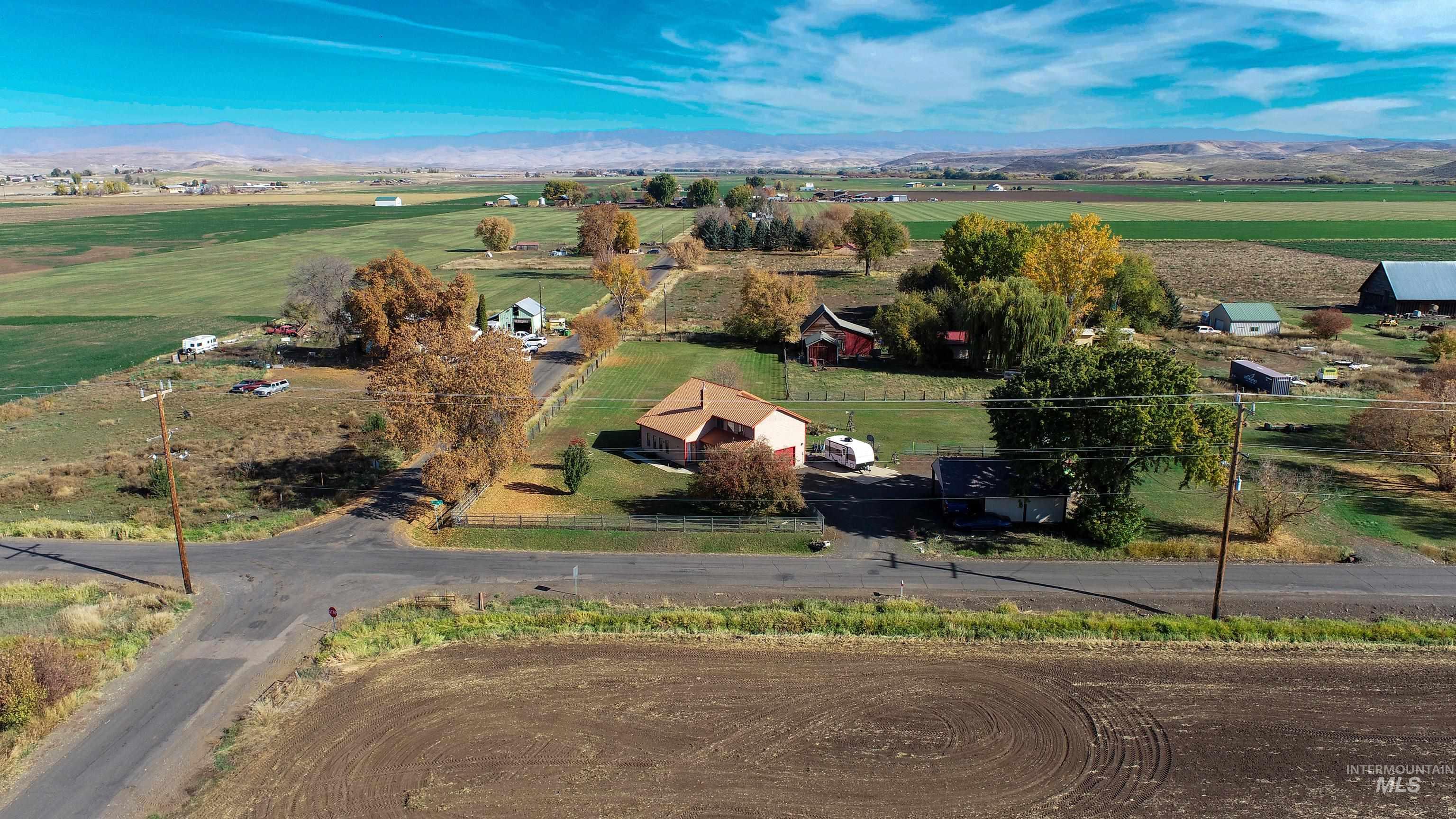 2796 Burton Ln, Cambridge, Idaho 83610, 4 Bedrooms, 2 Bathrooms, Residential For Sale, Price $470,000, 98965895