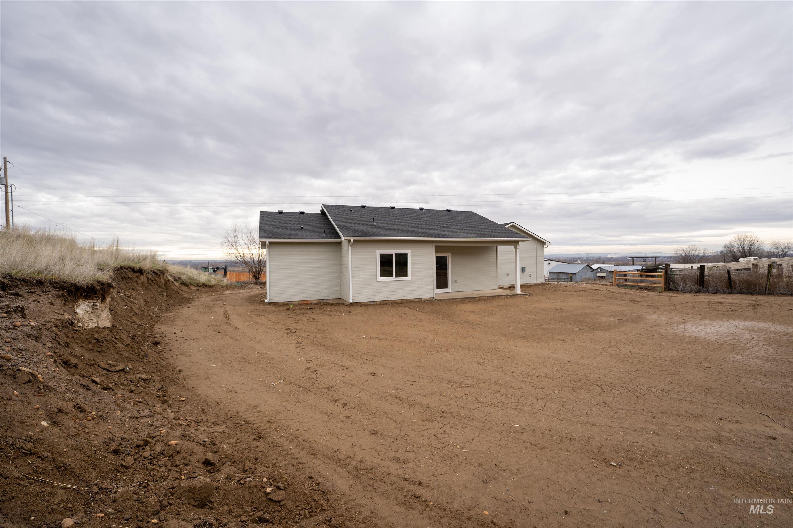 2198 Highway 52, Payette, Idaho 83661, 3 Bedrooms, 2 Bathrooms, Residential For Sale, Price $479,900,MLS 98965902