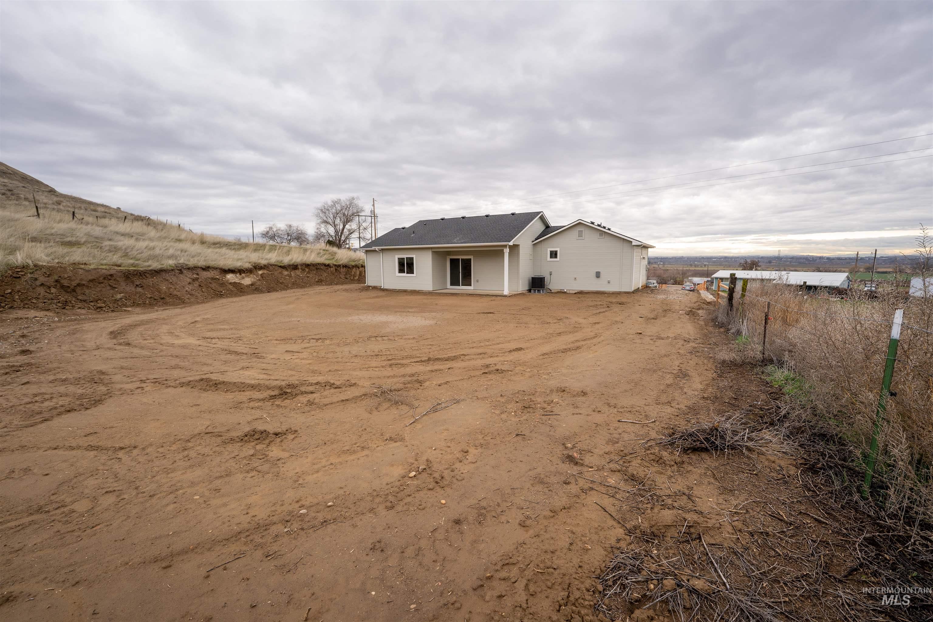 2198 Highway 52, Payette, Idaho 83661, 3 Bedrooms, 2 Bathrooms, Residential For Sale, Price $479,900,MLS 98965902