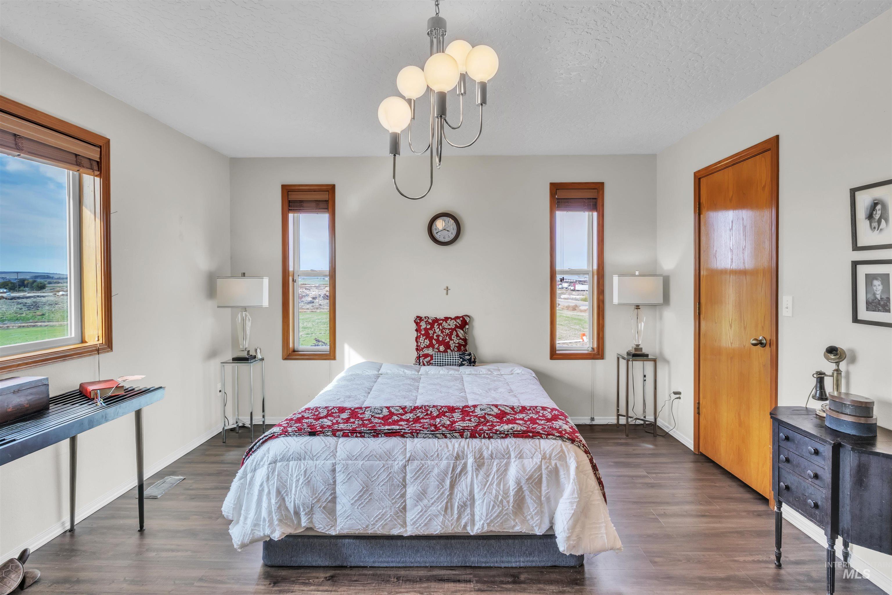 1979 S Can Ada Road, Melba, Idaho 83641-5263, 3 Bedrooms, 2 Bathrooms, Residential For Sale, Price $599,000,MLS 98965904