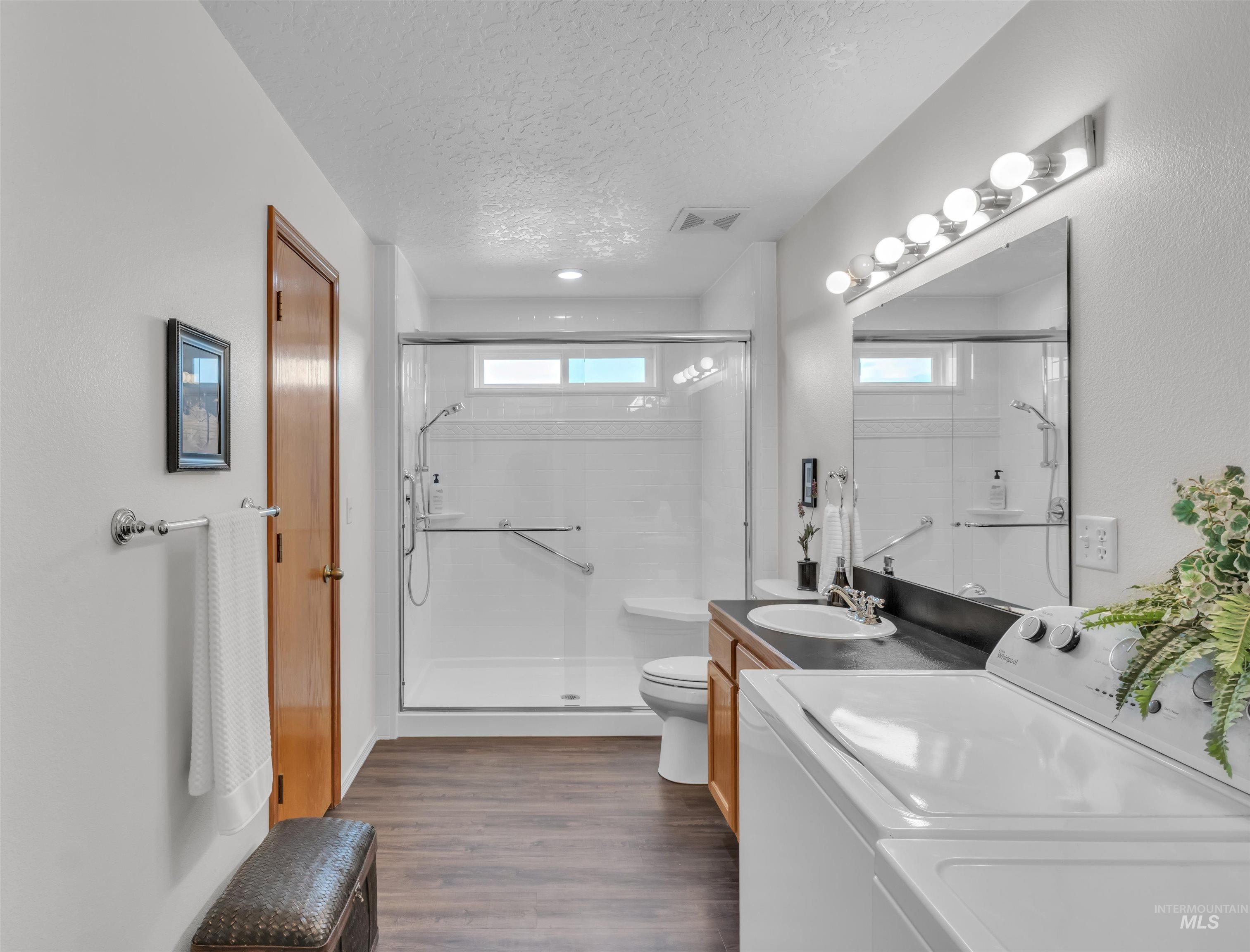 1979 S Can Ada Road, Melba, Idaho 83641-5263, 3 Bedrooms, 2 Bathrooms, Residential For Sale, Price $599,000,MLS 98965904