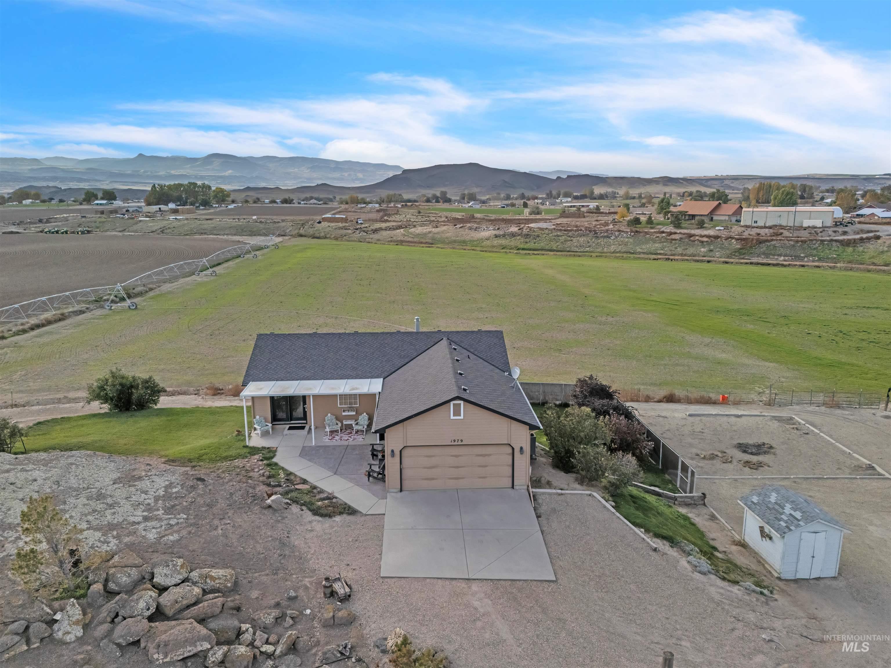 1979 S Can Ada Road, Melba, Idaho 83641-5263, 3 Bedrooms, 2 Bathrooms, Residential For Sale, Price $599,000,MLS 98965904