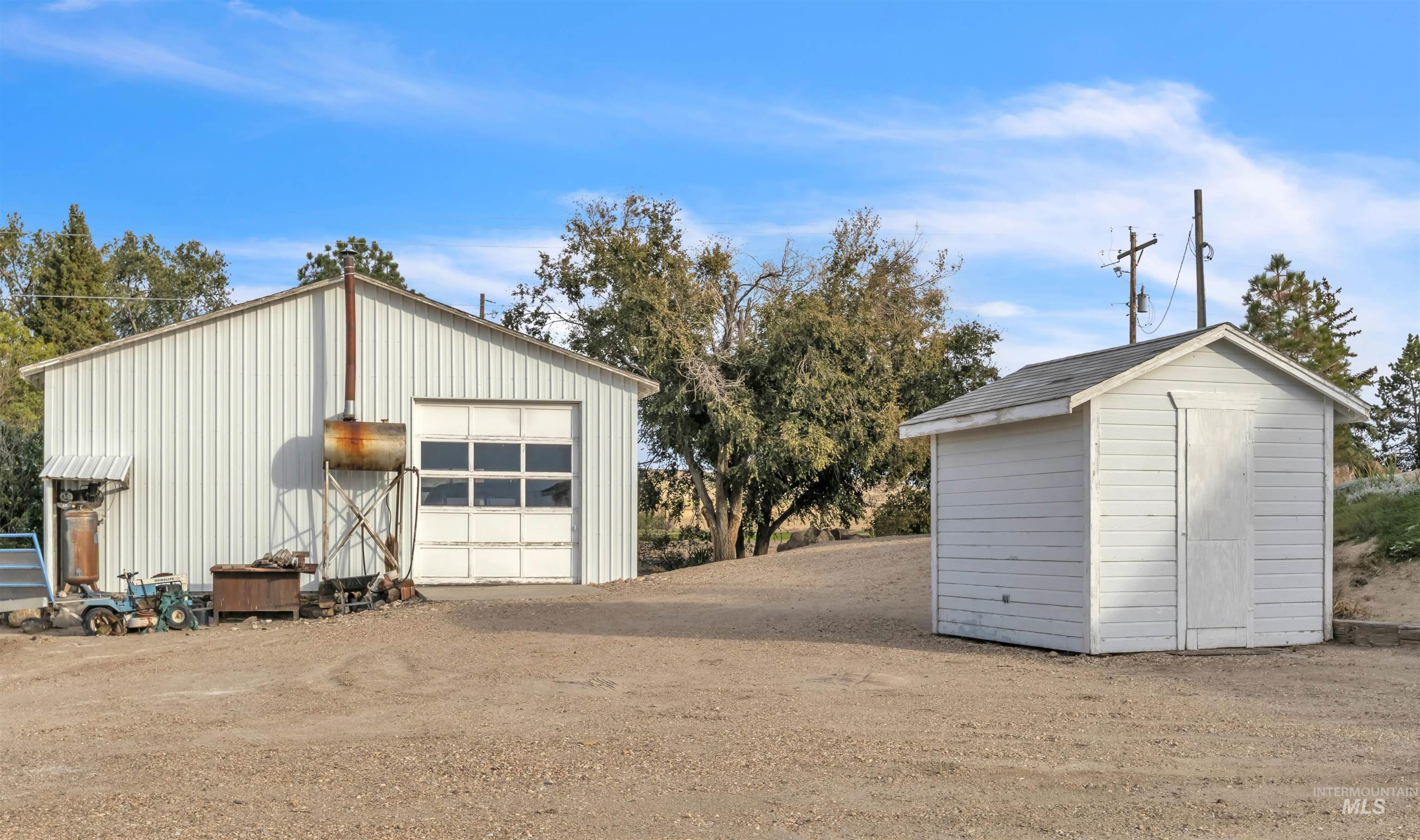 1979 S Can Ada Road, Melba, Idaho 83641-5263, 3 Bedrooms, 2 Bathrooms, Residential For Sale, Price $599,000,MLS 98965904