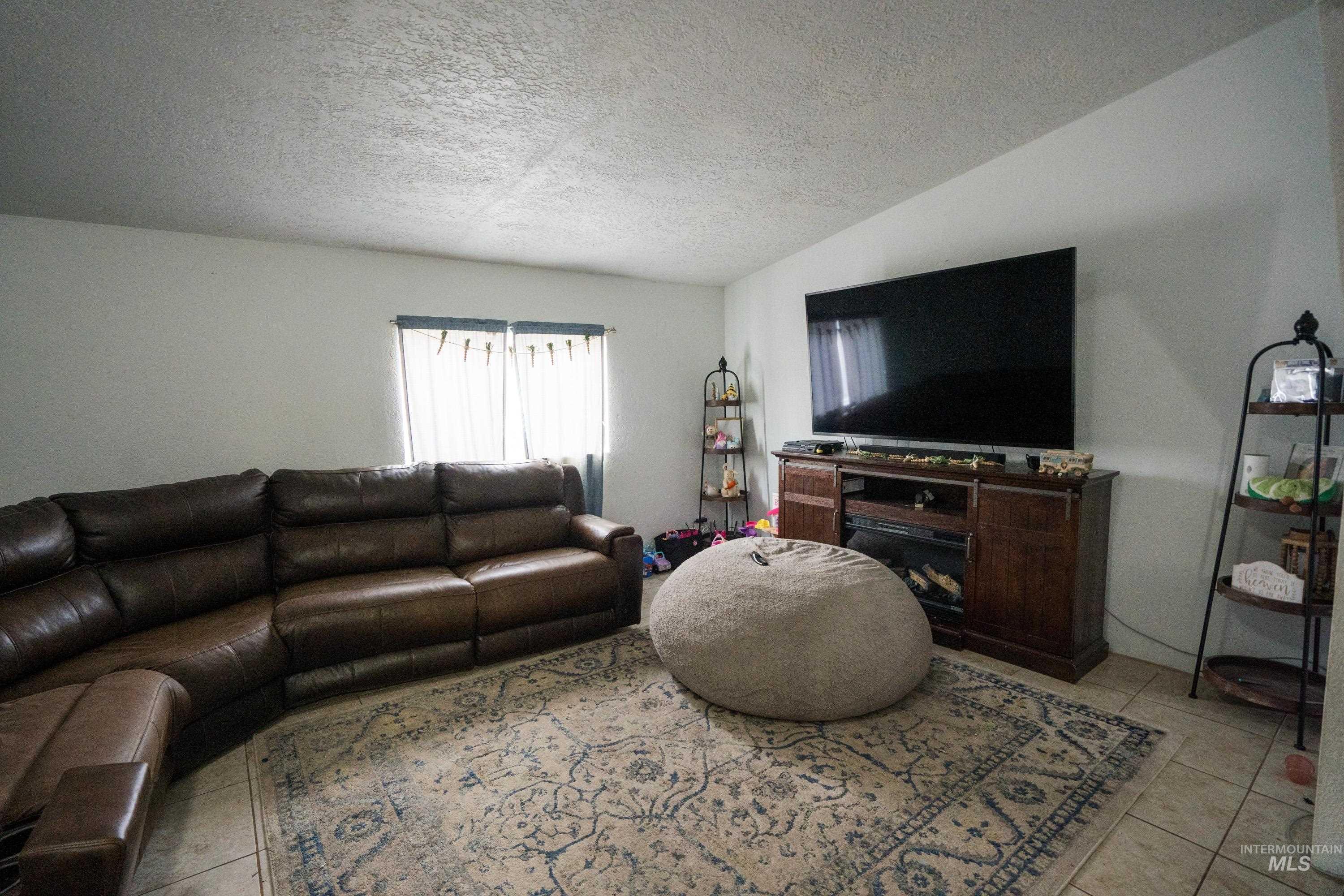 542 Normal Ave, Burley, Idaho 83318, 4 Bedrooms, 2 Bathrooms, Residential For Sale, Price $225,000,MLS 98965908