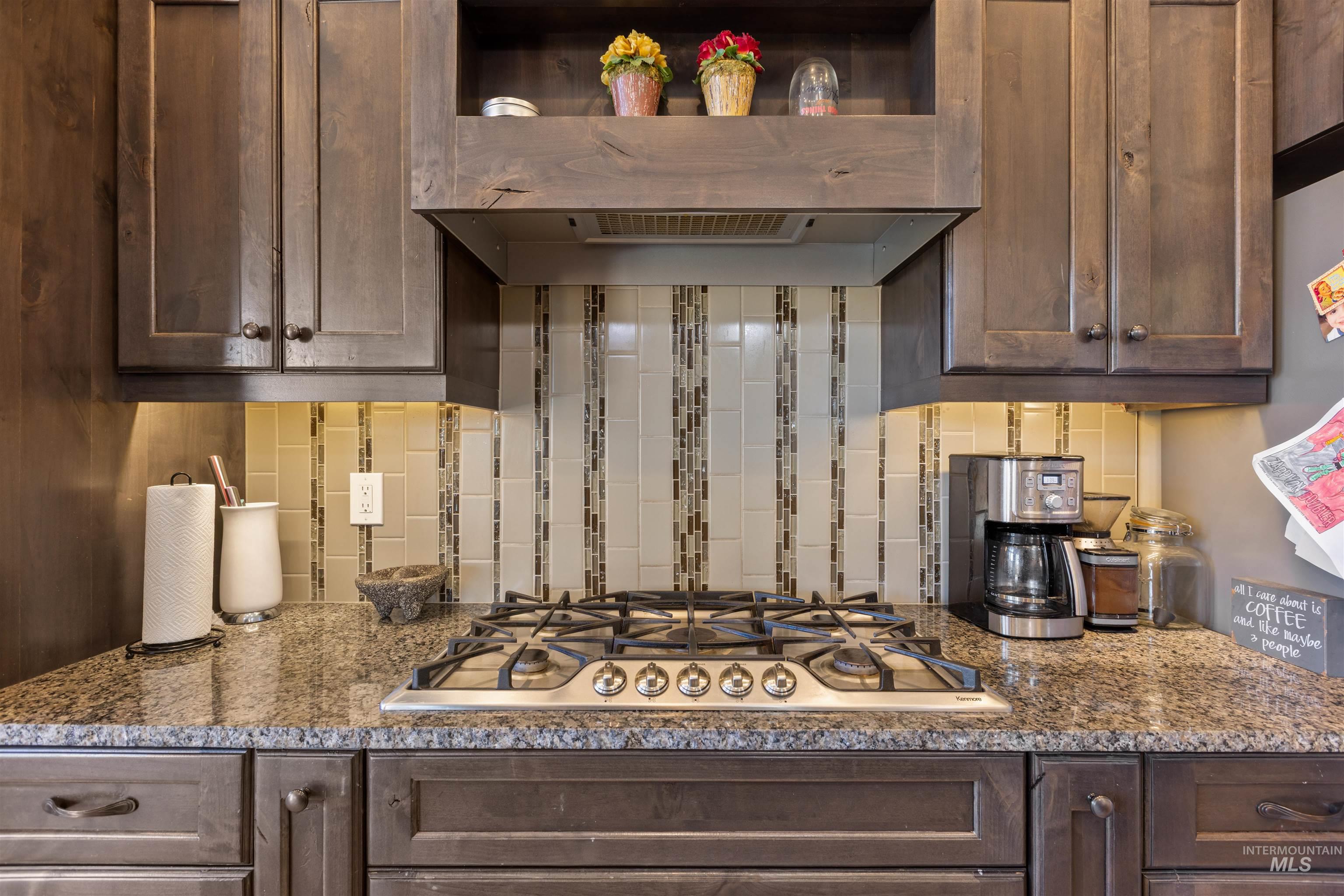 92 S Vandries Ave, Eagle, Idaho 83616, 4 Bedrooms, 2 Bathrooms, Residential For Sale, Price $649,900,MLS 98965919