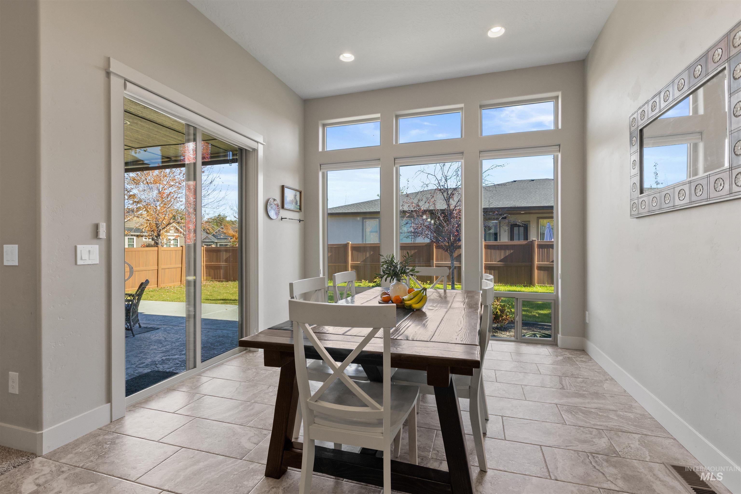 92 S Vandries Ave, Eagle, Idaho 83616, 4 Bedrooms, 2 Bathrooms, Residential For Sale, Price $649,900,MLS 98965919