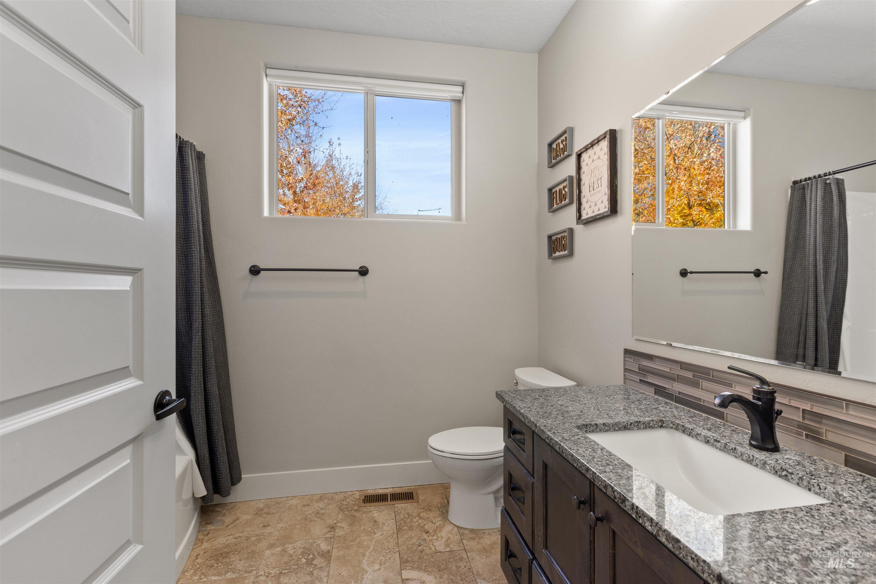 92 S Vandries Ave, Eagle, Idaho 83616, 4 Bedrooms, 2 Bathrooms, Residential For Sale, Price $649,900,MLS 98965919