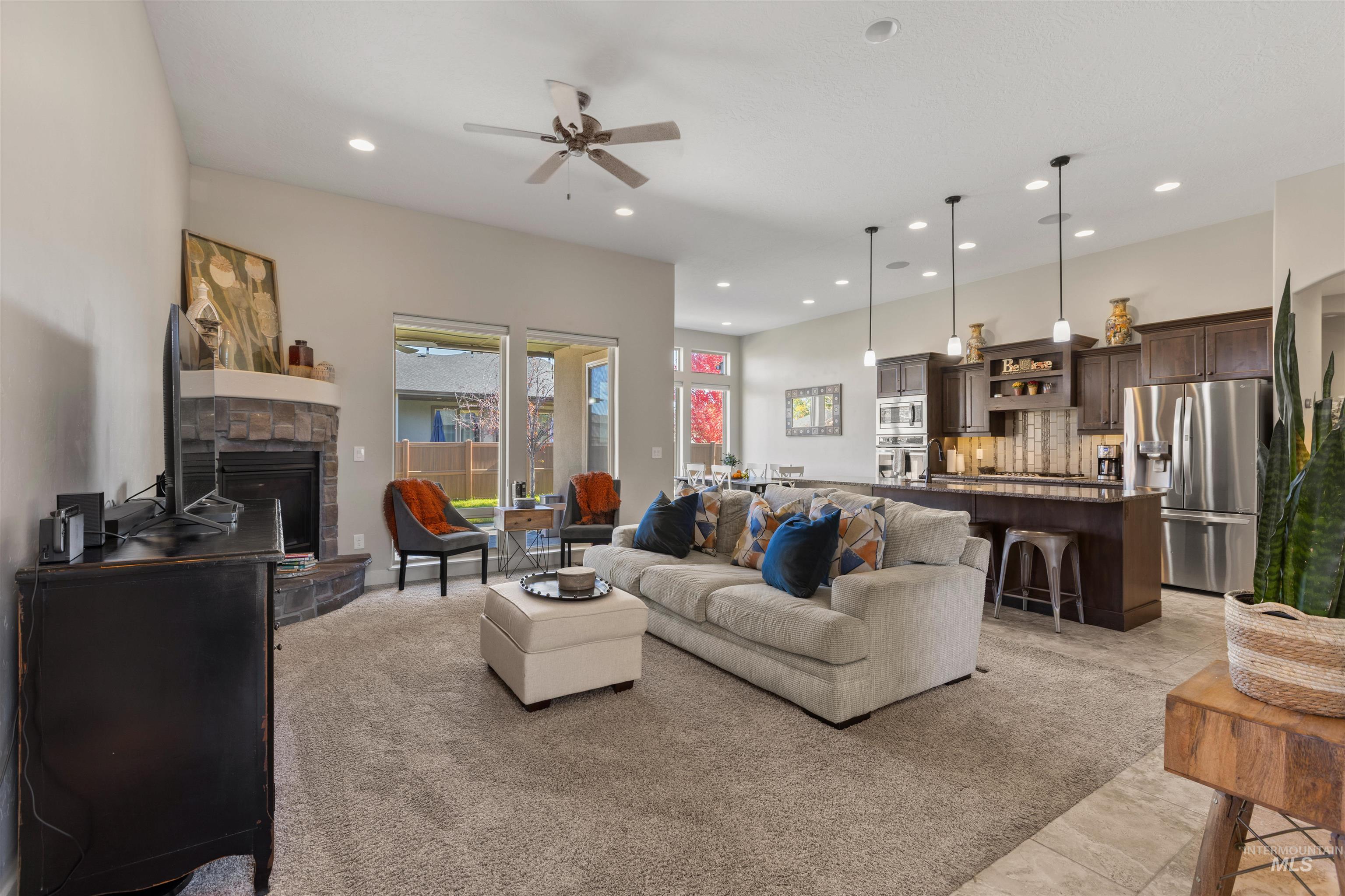 92 S Vandries Ave, Eagle, Idaho 83616, 4 Bedrooms, 2 Bathrooms, Residential For Sale, Price $649,900,MLS 98965919