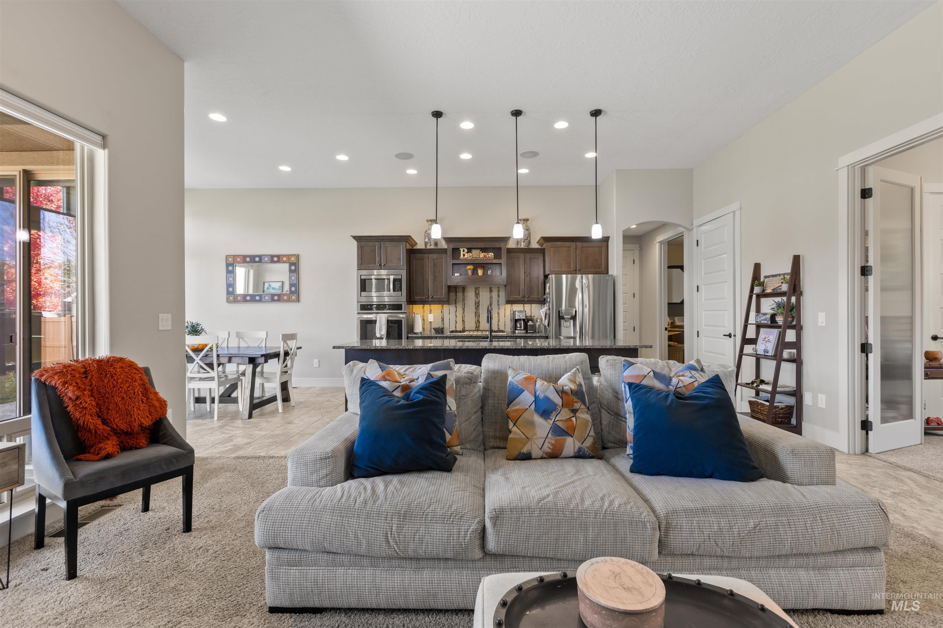 92 S Vandries Ave, Eagle, Idaho 83616, 4 Bedrooms, 2 Bathrooms, Residential For Sale, Price $649,900,MLS 98965919