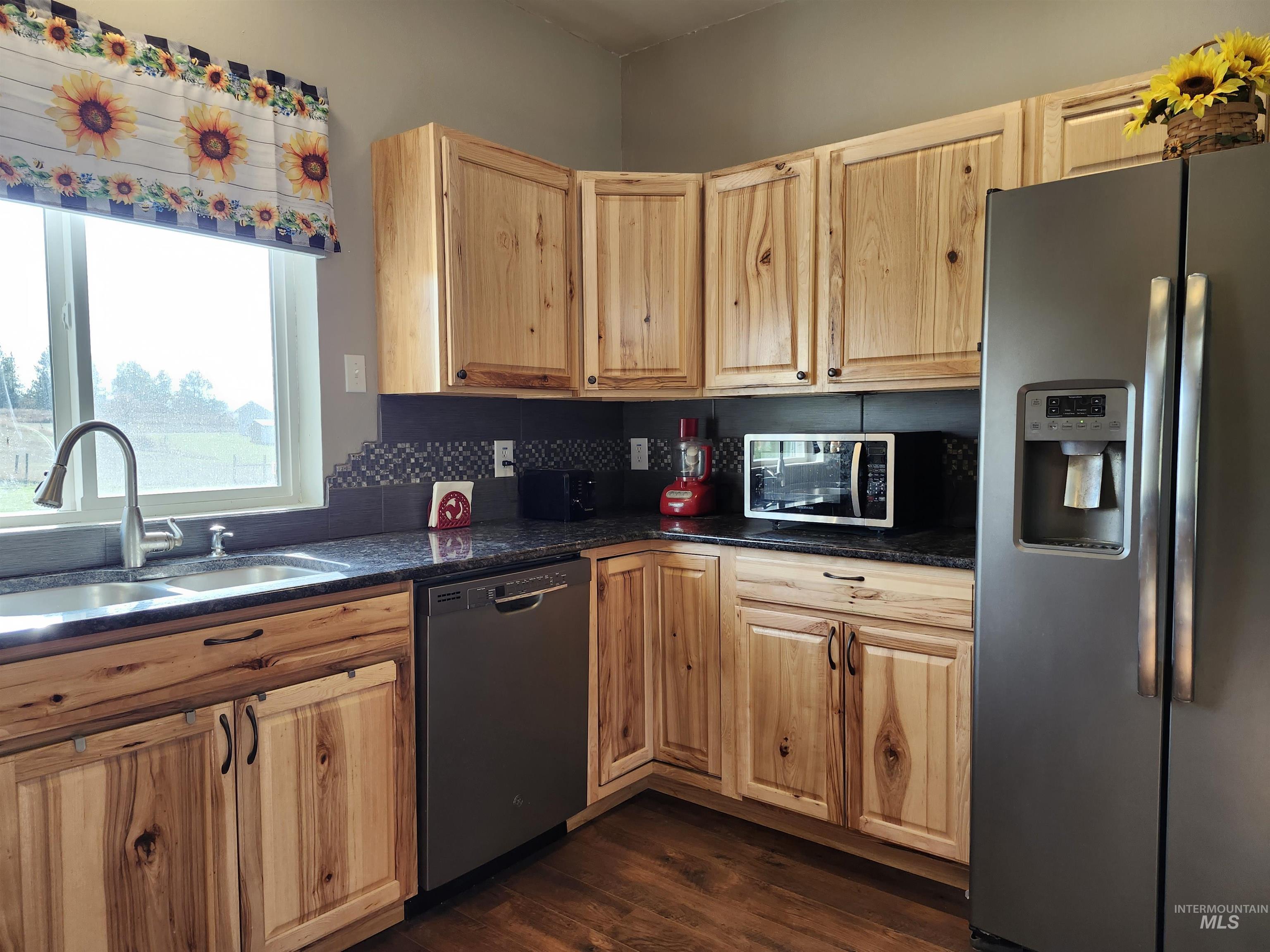 1076 Quartz Creek Rd, Harvard, Idaho 83834, 3 Bedrooms, 2 Bathrooms, Residential For Sale, Price $655,000,MLS 98965922