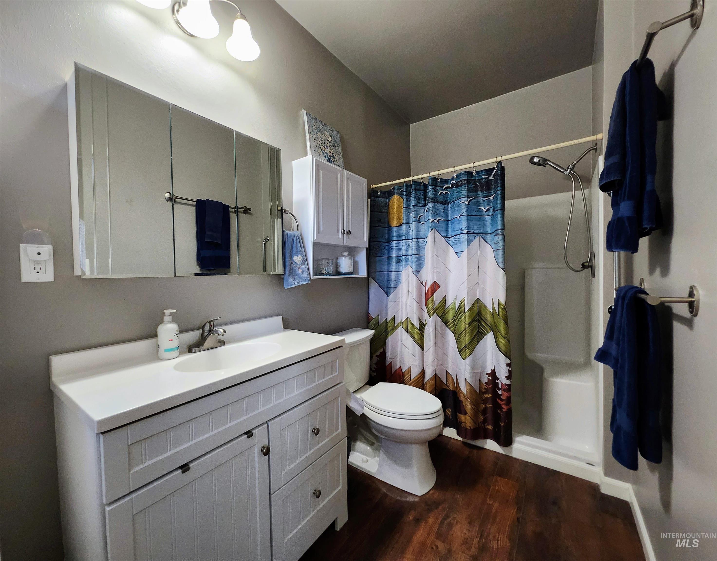 1076 Quartz Creek Rd, Harvard, Idaho 83834, 3 Bedrooms, 2 Bathrooms, Residential For Sale, Price $655,000,MLS 98965922