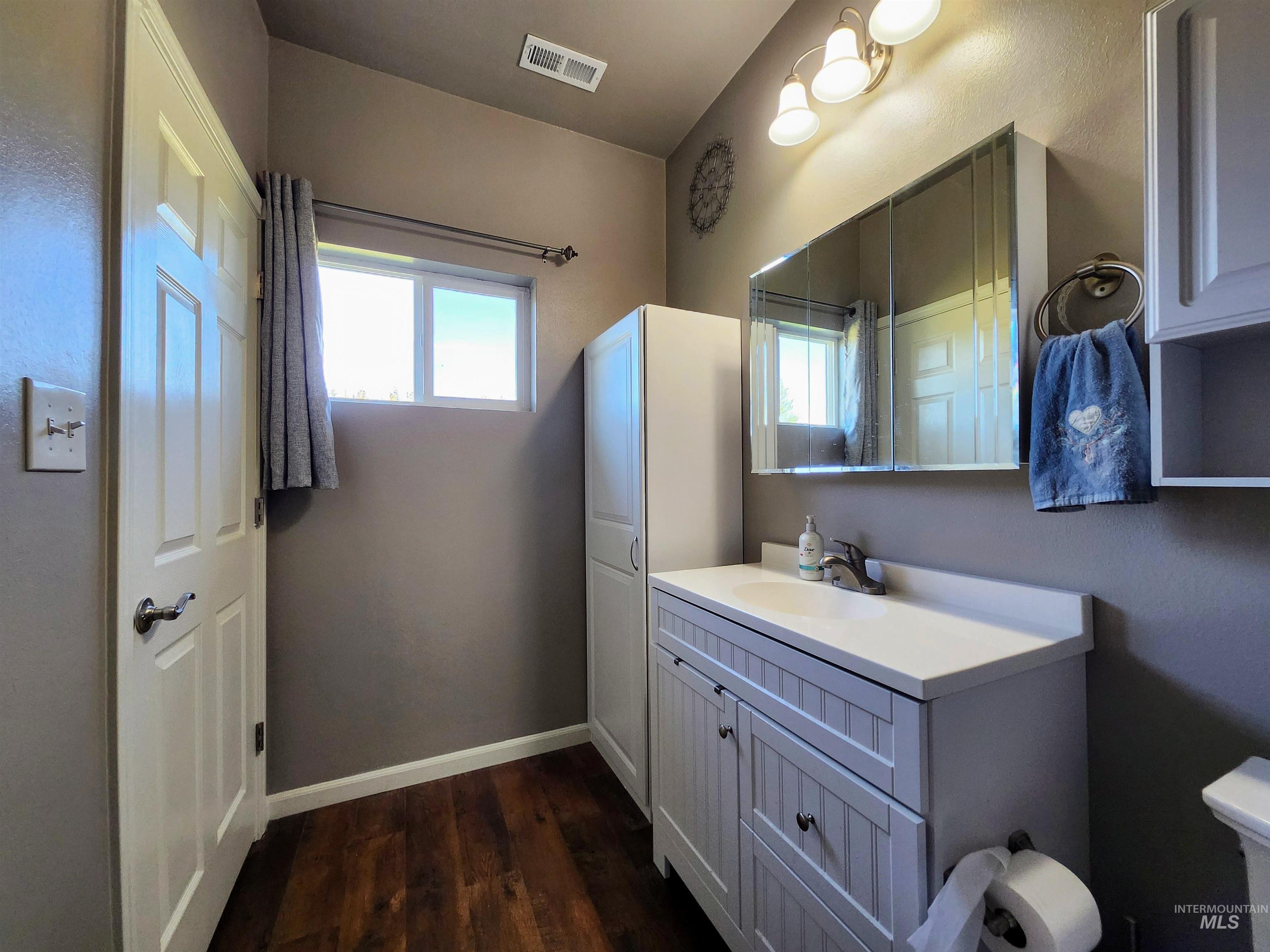 1076 Quartz Creek Rd, Harvard, Idaho 83834, 3 Bedrooms, 2 Bathrooms, Residential For Sale, Price $655,000,MLS 98965922