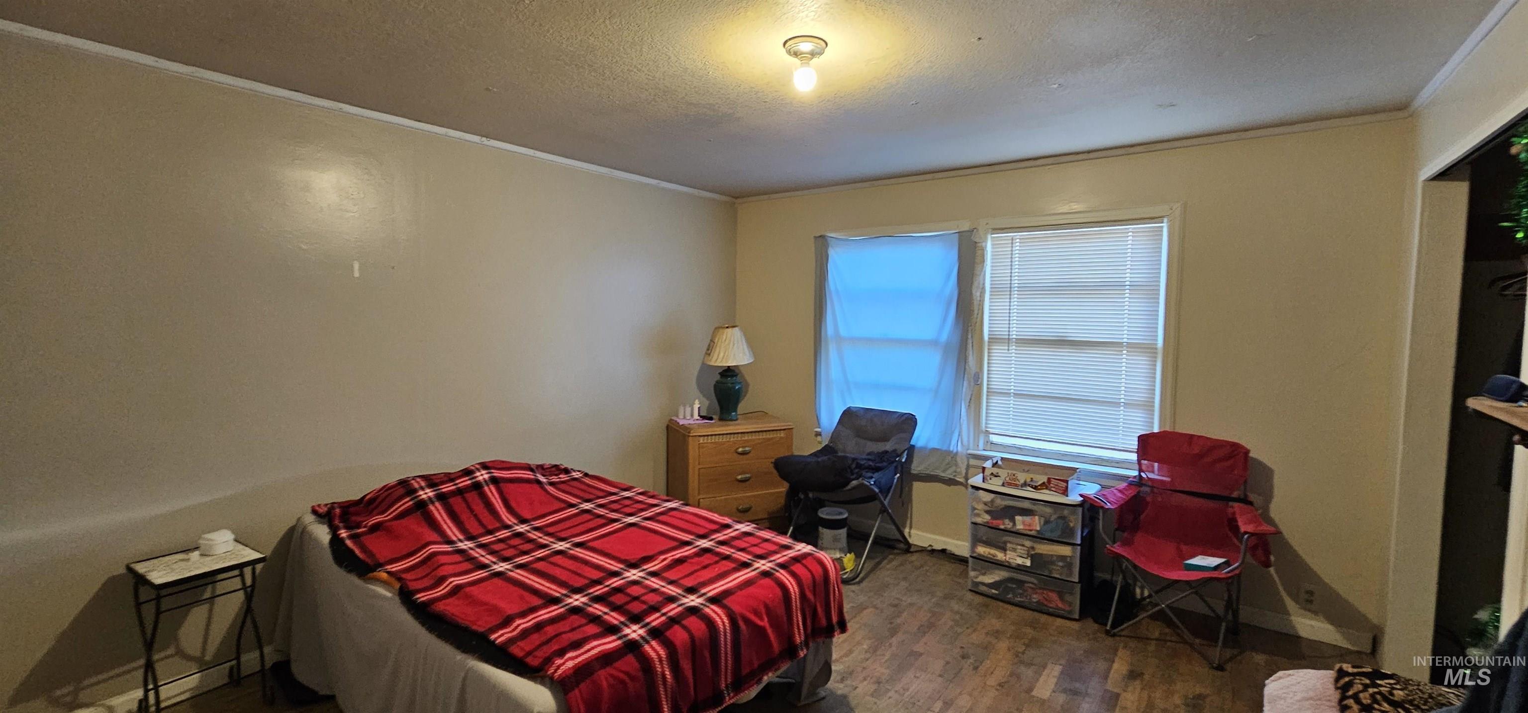 555 15th St., Vale, Oregon 97918-0000, 2 Bedrooms, 2 Bathrooms, Residential For Sale, Price $229,900,MLS 98965958