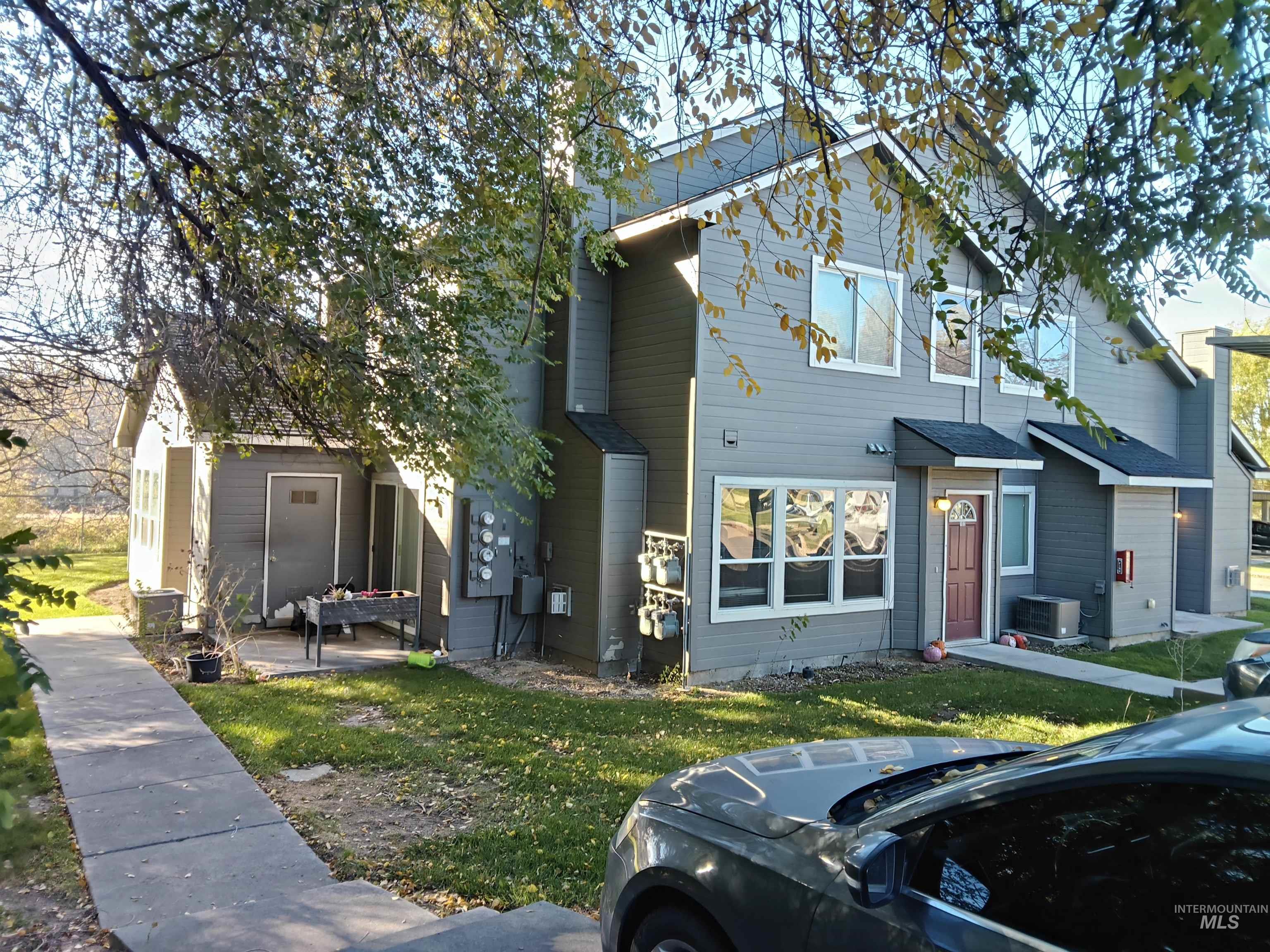 1426 E Sharons Loop, Nampa, Idaho 83686, 2 Bedrooms, 2 Bathrooms, Residential Income For Sale, Price $799,000,MLS 98965961