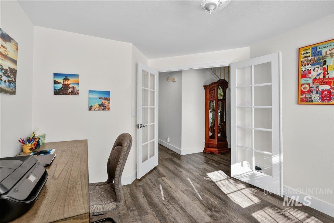 898 N Nicklaus Lane, Eagle, Idaho 83616, 4 Bedrooms, 3.5 Bathrooms, Residential For Sale, Price $699,899,MLS 98965970