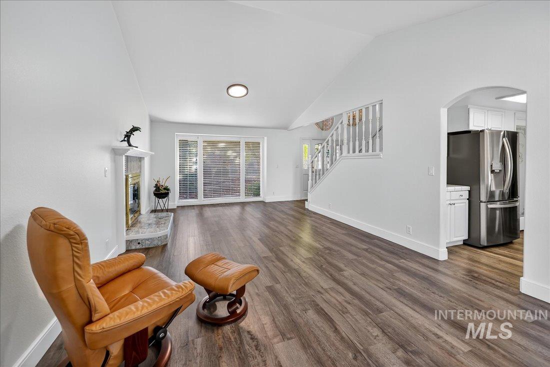 898 N Nicklaus Lane, Eagle, Idaho 83616, 4 Bedrooms, 3.5 Bathrooms, Residential For Sale, Price $699,899,MLS 98965970