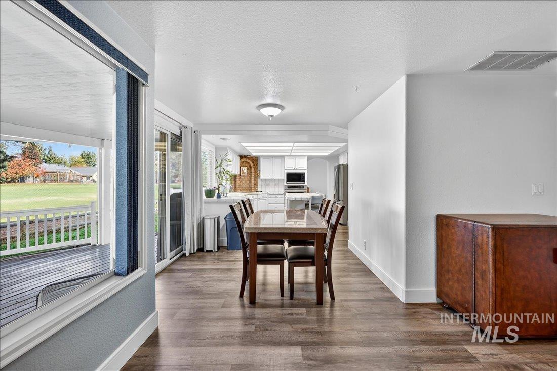 898 N Nicklaus Lane, Eagle, Idaho 83616, 4 Bedrooms, 3.5 Bathrooms, Residential For Sale, Price $699,899,MLS 98965970