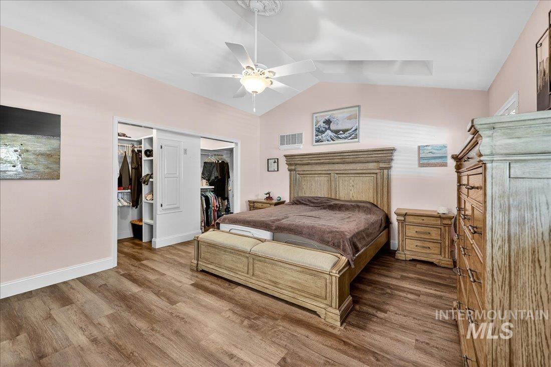 898 N Nicklaus Lane, Eagle, Idaho 83616, 4 Bedrooms, 3.5 Bathrooms, Residential For Sale, Price $699,899,MLS 98965970