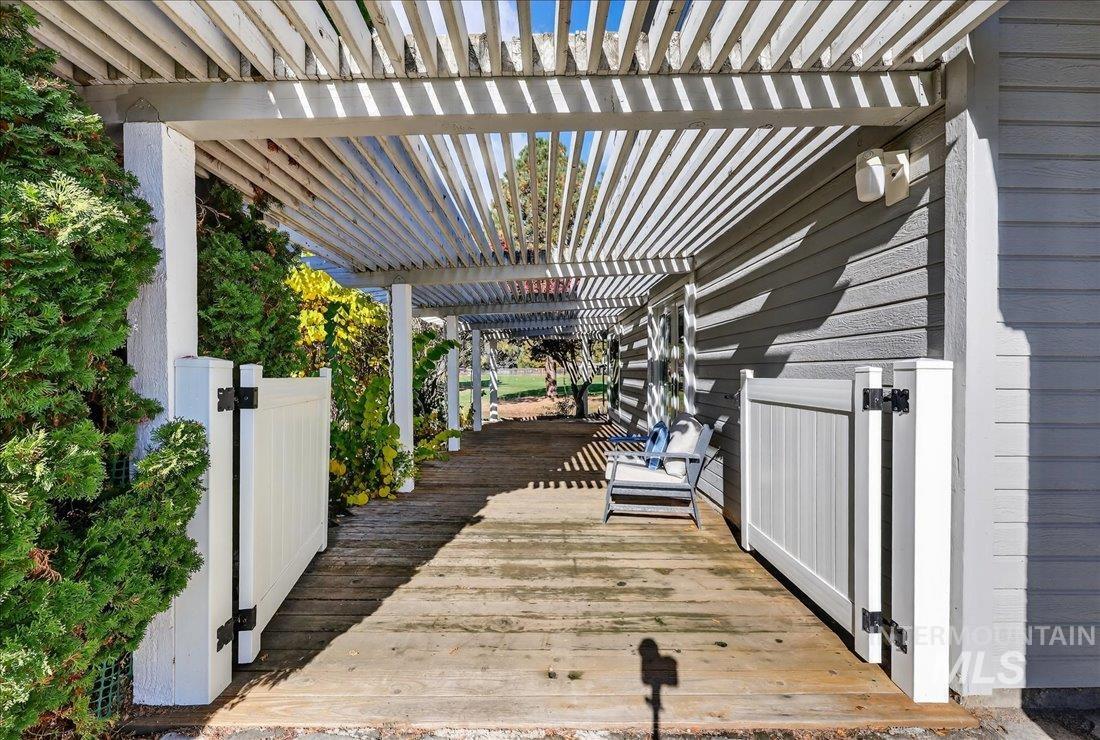 898 N Nicklaus Lane, Eagle, Idaho 83616, 4 Bedrooms, 3.5 Bathrooms, Residential For Sale, Price $699,899,MLS 98965970