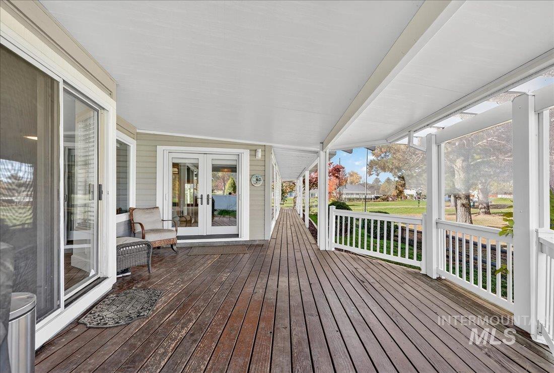 898 N Nicklaus Lane, Eagle, Idaho 83616, 4 Bedrooms, 3.5 Bathrooms, Residential For Sale, Price $699,899,MLS 98965970