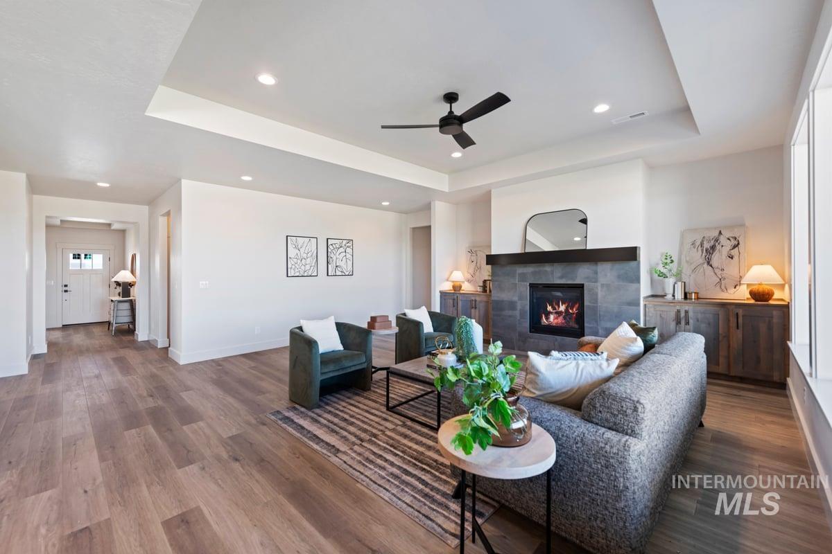 2353 S Hurd Ave., Nampa, Idaho 83686, 3 Bedrooms, 2 Bathrooms, Residential For Sale, Price $529,900,MLS 98965975