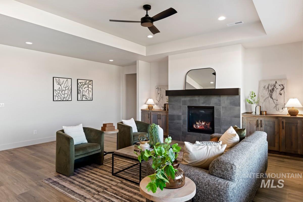 2353 S Hurd Ave., Nampa, Idaho 83686, 3 Bedrooms, 2 Bathrooms, Residential For Sale, Price $529,900,MLS 98965975