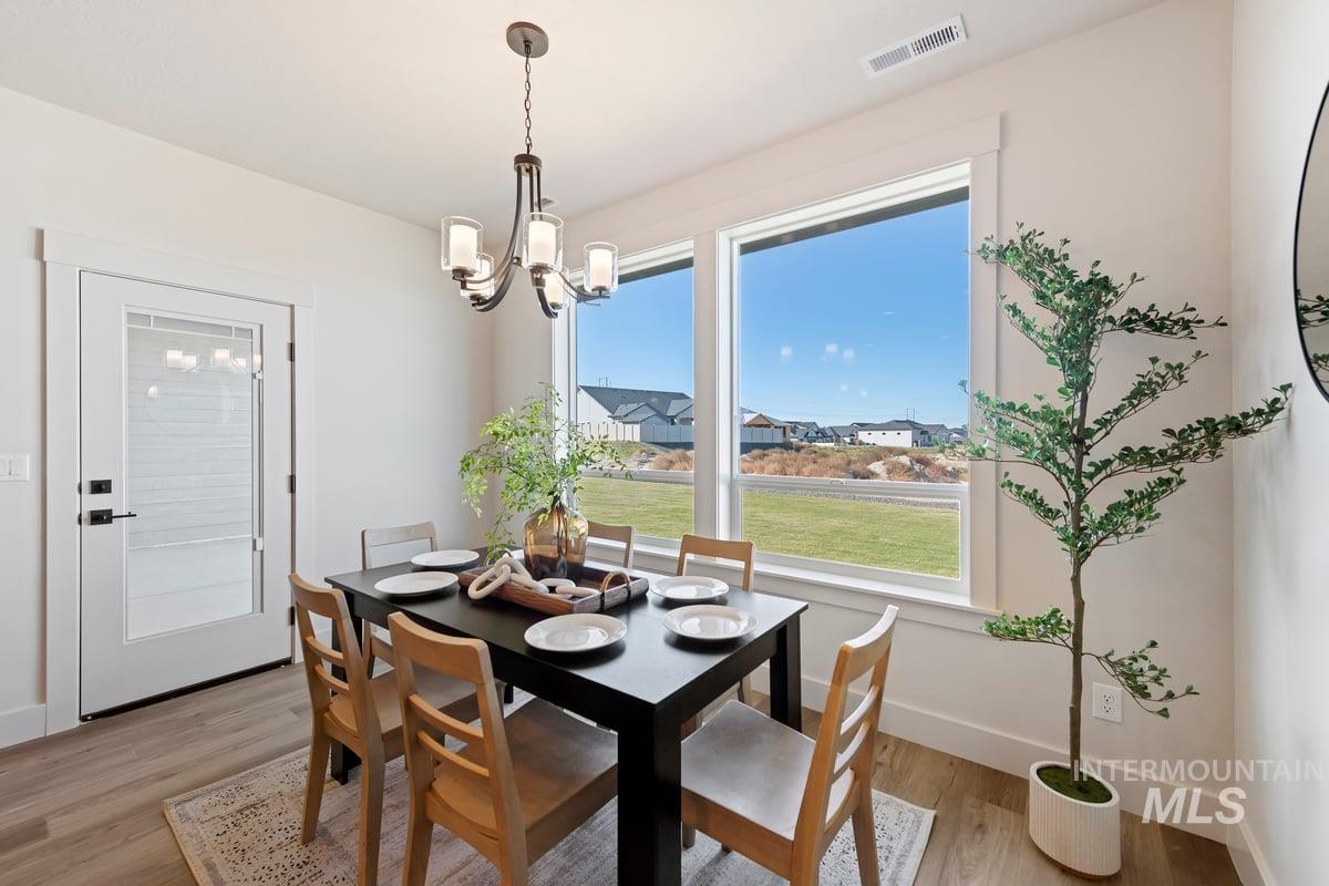 2353 S Hurd Ave., Nampa, Idaho 83686, 3 Bedrooms, 2 Bathrooms, Residential For Sale, Price $529,900,MLS 98965975