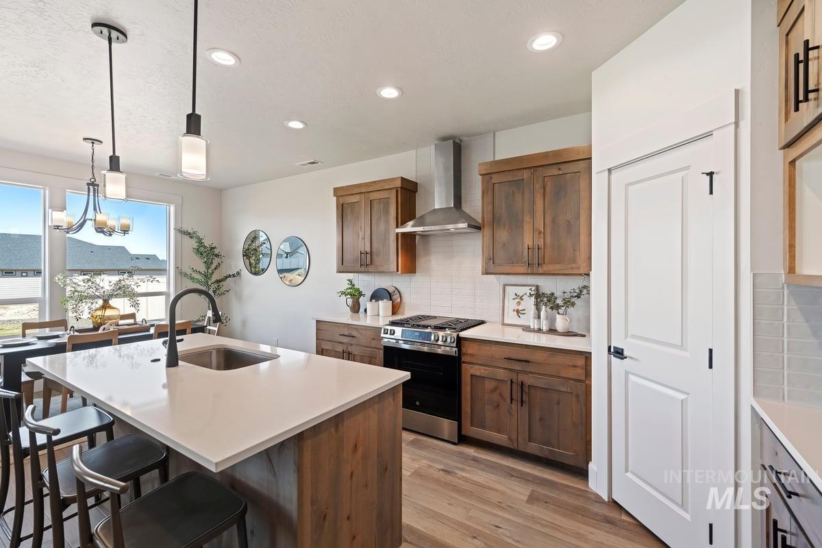 2353 S Hurd Ave., Nampa, Idaho 83686, 3 Bedrooms, 2 Bathrooms, Residential For Sale, Price $529,900,MLS 98965975