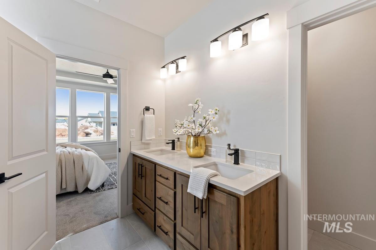 2353 S Hurd Ave., Nampa, Idaho 83686, 3 Bedrooms, 2 Bathrooms, Residential For Sale, Price $529,900,MLS 98965975