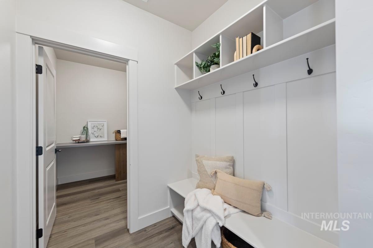 2353 S Hurd Ave., Nampa, Idaho 83686, 3 Bedrooms, 2 Bathrooms, Residential For Sale, Price $529,900,MLS 98965975