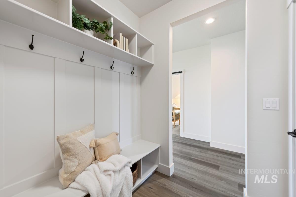 2353 S Hurd Ave., Nampa, Idaho 83686, 3 Bedrooms, 2 Bathrooms, Residential For Sale, Price $529,900,MLS 98965975