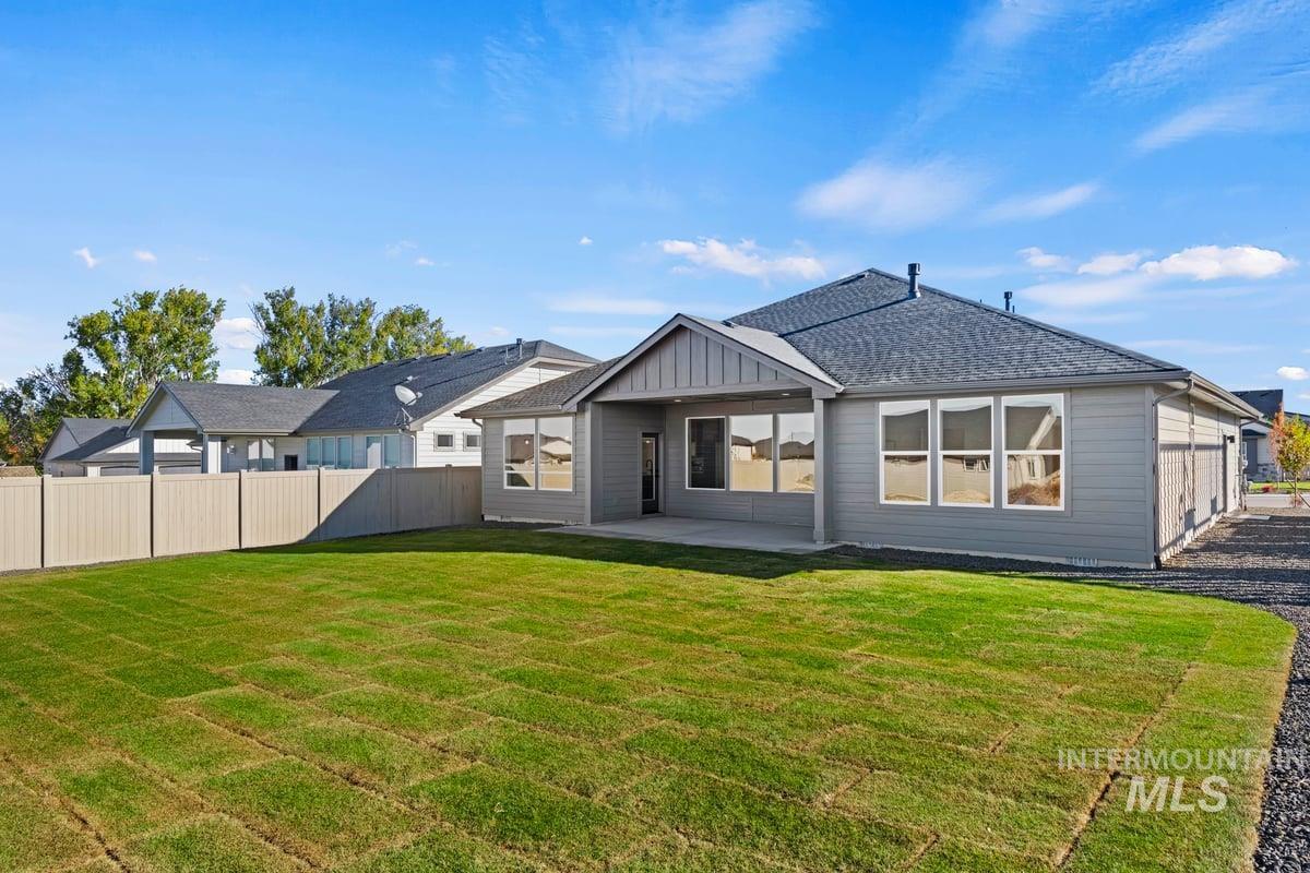 2353 S Hurd Ave., Nampa, Idaho 83686, 3 Bedrooms, 2 Bathrooms, Residential For Sale, Price $529,900,MLS 98965975