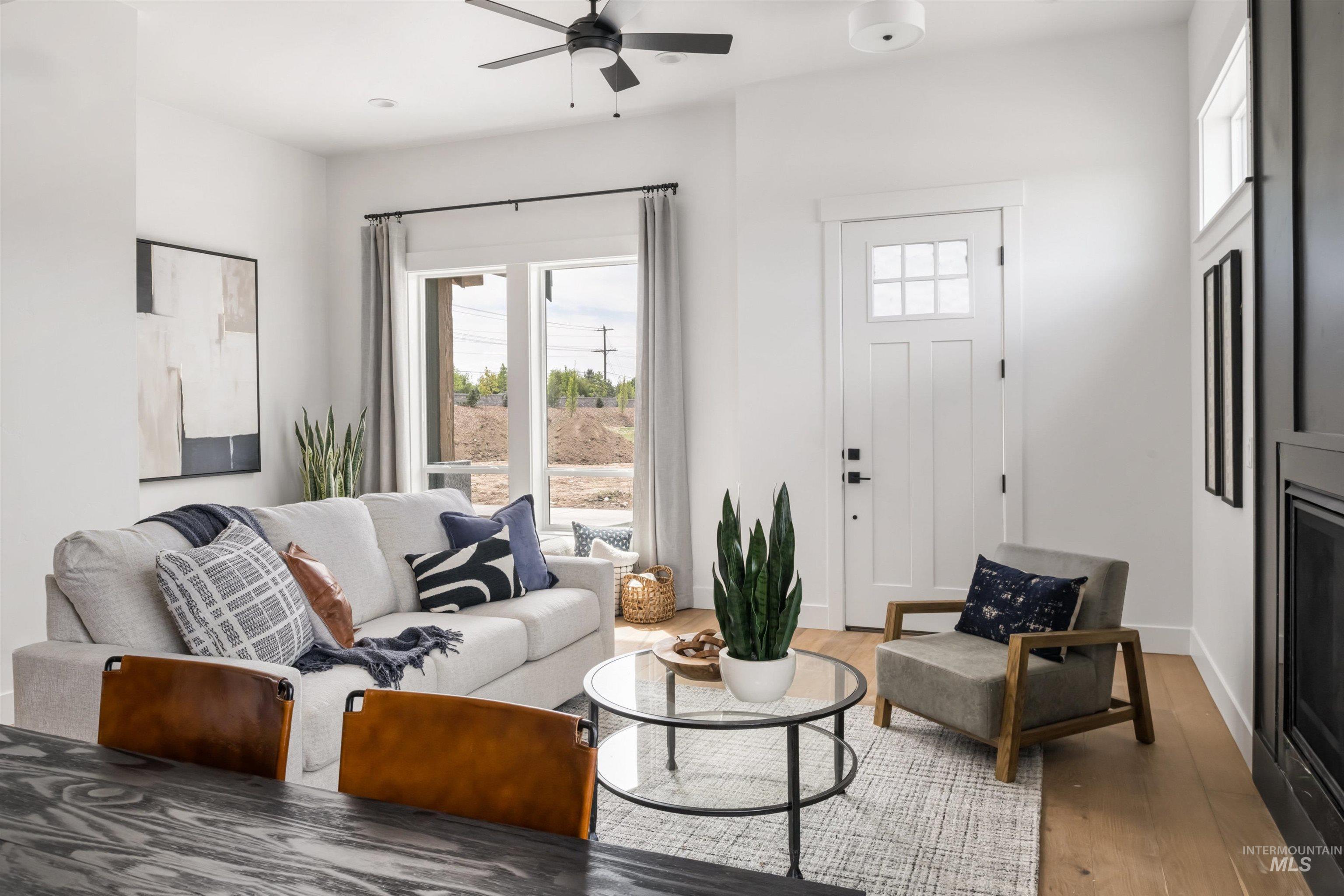 2154 W Freya Court, Eagle, Idaho 83616-1319, 3 Bedrooms, 2.5 Bathrooms, Residential For Sale, Price $519,900,MLS 98965977