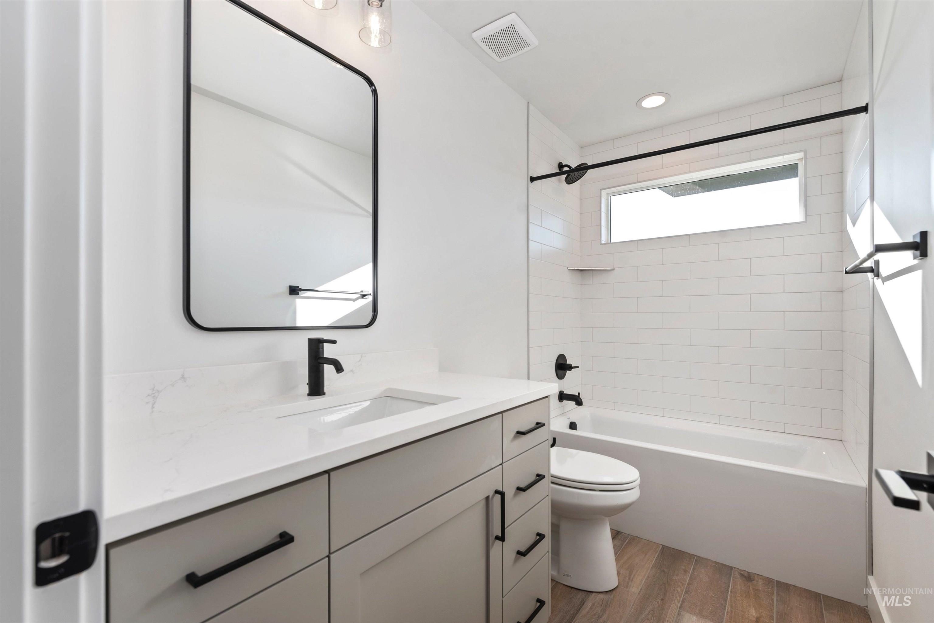 2154 W Freya Court, Eagle, Idaho 83616-1319, 3 Bedrooms, 2.5 Bathrooms, Residential For Sale, Price $519,900, 98965977