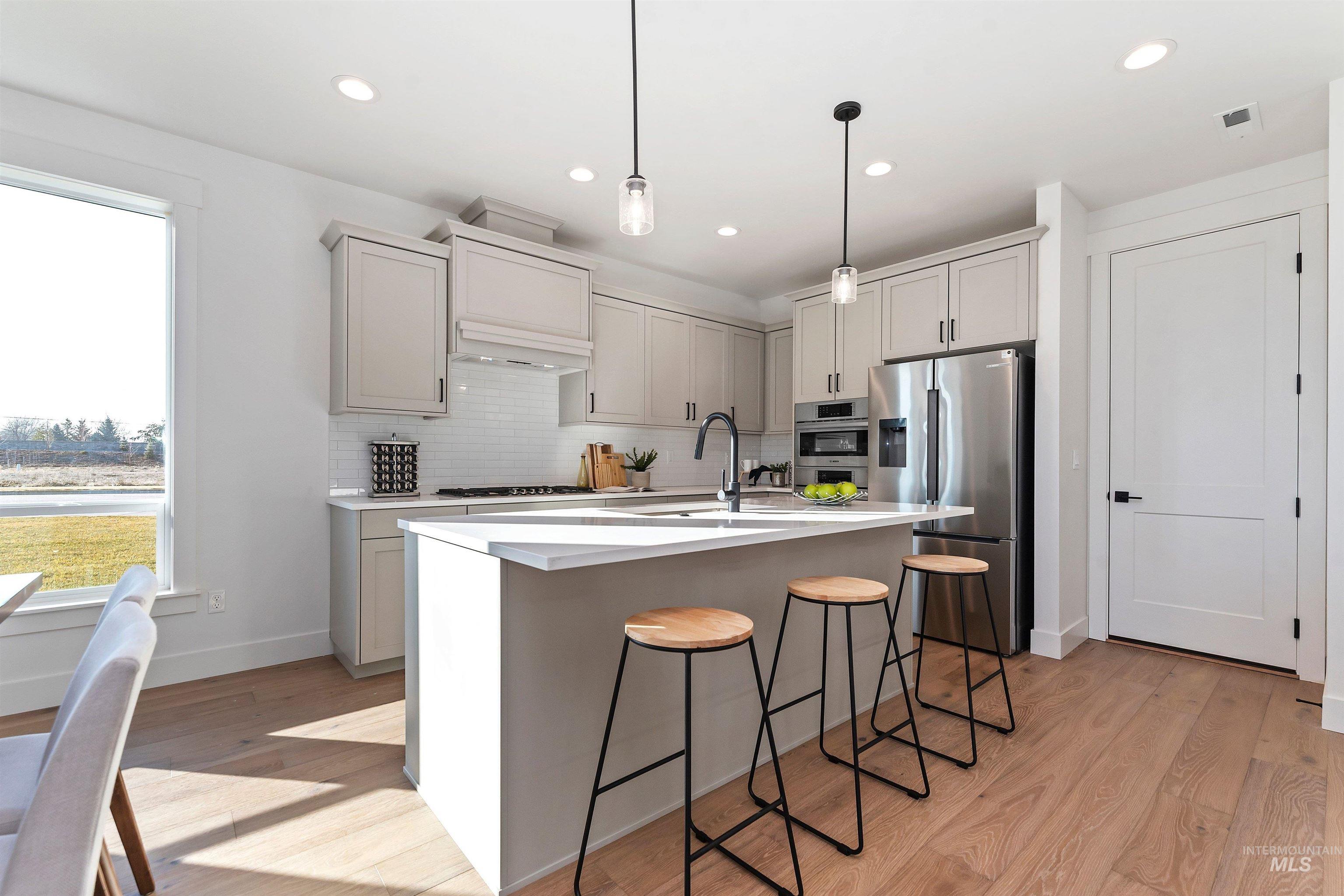 2154 W Freya Court, Eagle, Idaho 83616-1319, 3 Bedrooms, 2.5 Bathrooms, Residential For Sale, Price $519,900, 98965977