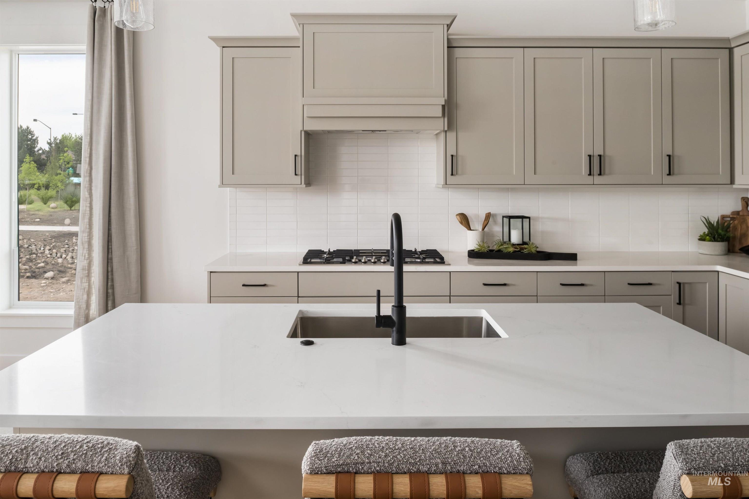 2154 W Freya Court, Eagle, Idaho 83616-1319, 3 Bedrooms, 2.5 Bathrooms, Residential For Sale, Price $519,900,MLS 98965977