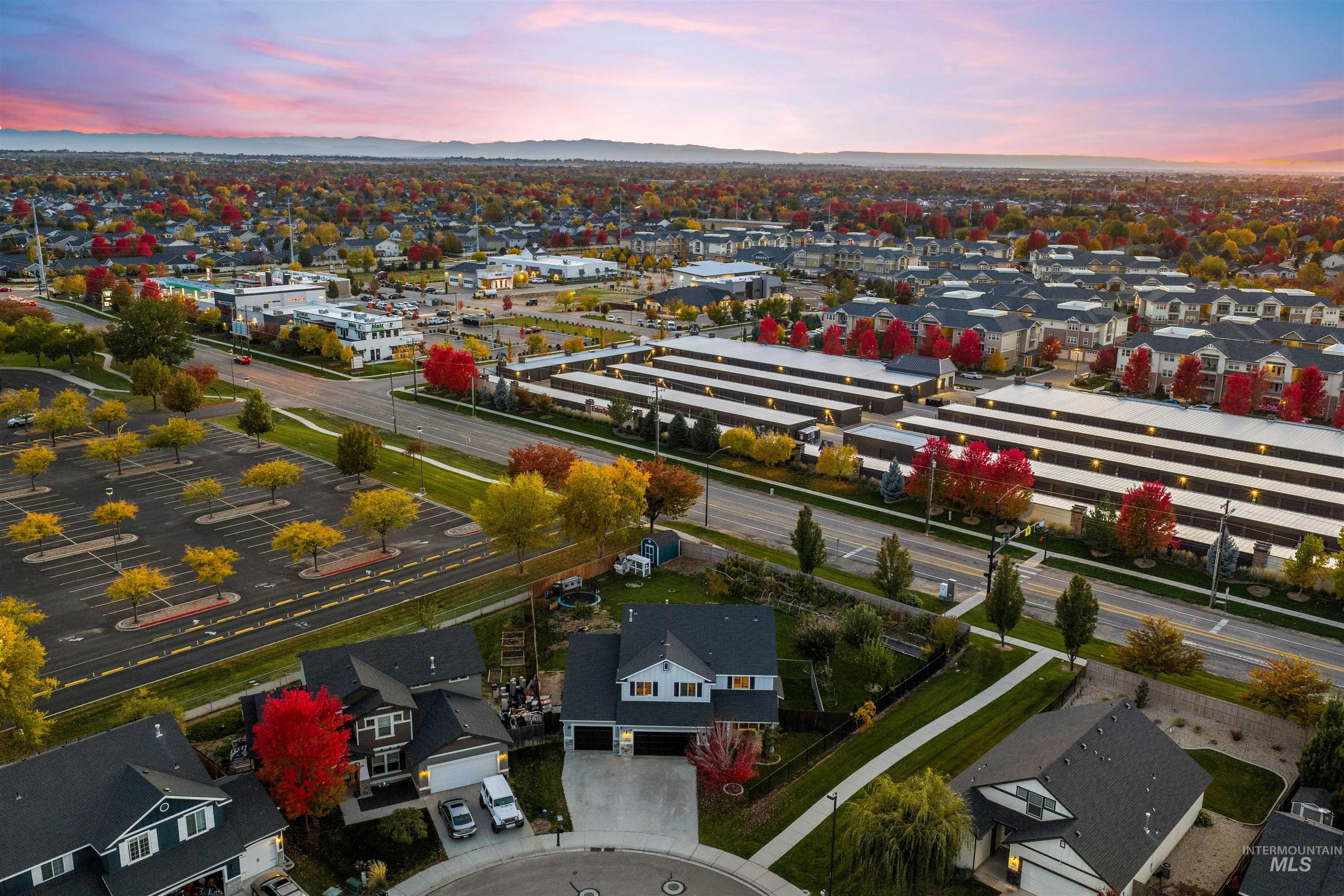 37 E Ensenada Dr, Meridian, Idaho 83646, 6 Bedrooms, 4.5 Bathrooms, Residential For Sale, Price $734,000,MLS 98965984